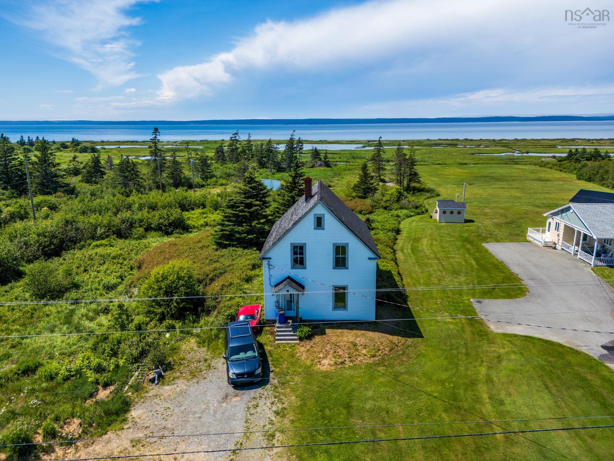 $79,000.00: 2337 Highway 1, Grosses Coques