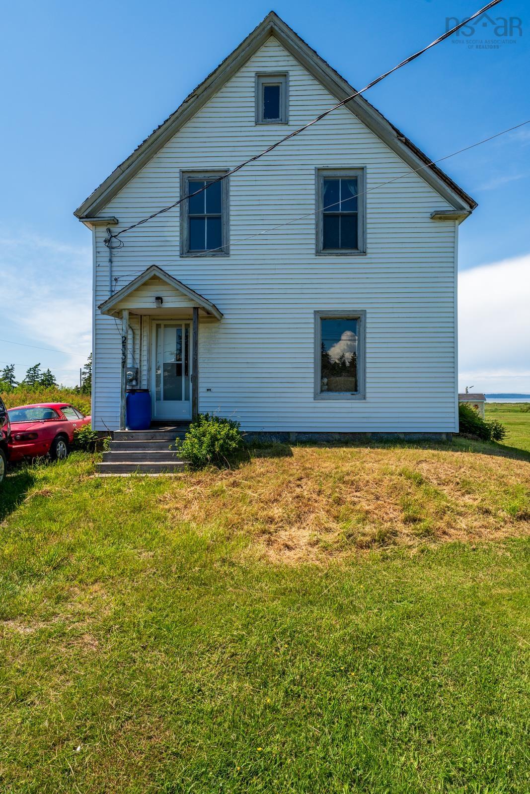 $79,000.00: 2337 Highway 1, Grosses Coques