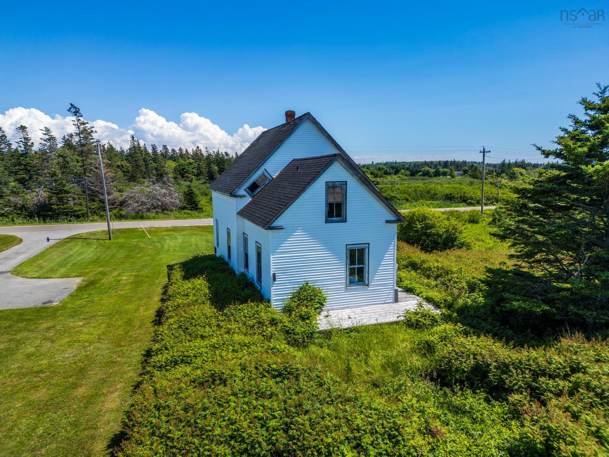 $79,000.00: 2337 Highway 1, Grosses Coques