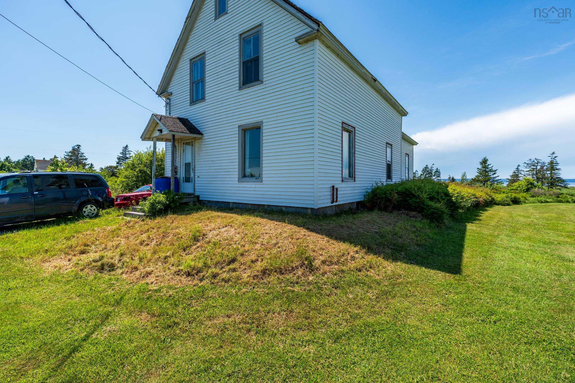 $79,000.00: 2337 Highway 1, Grosses Coques