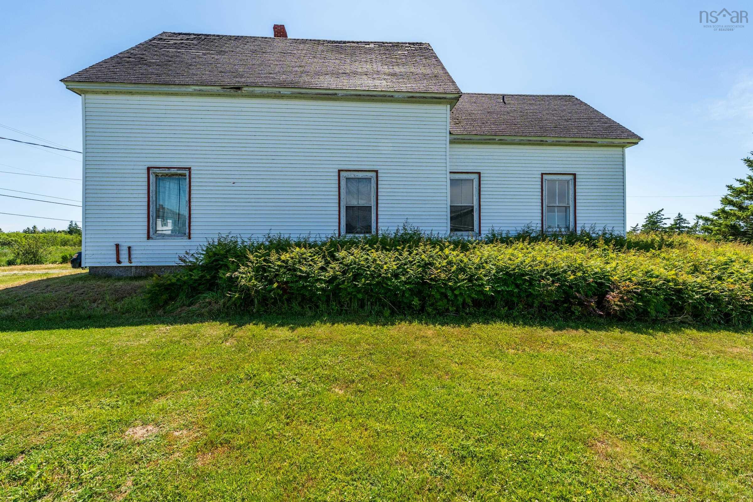 $79,000.00: 2337 Highway 1, Grosses Coques