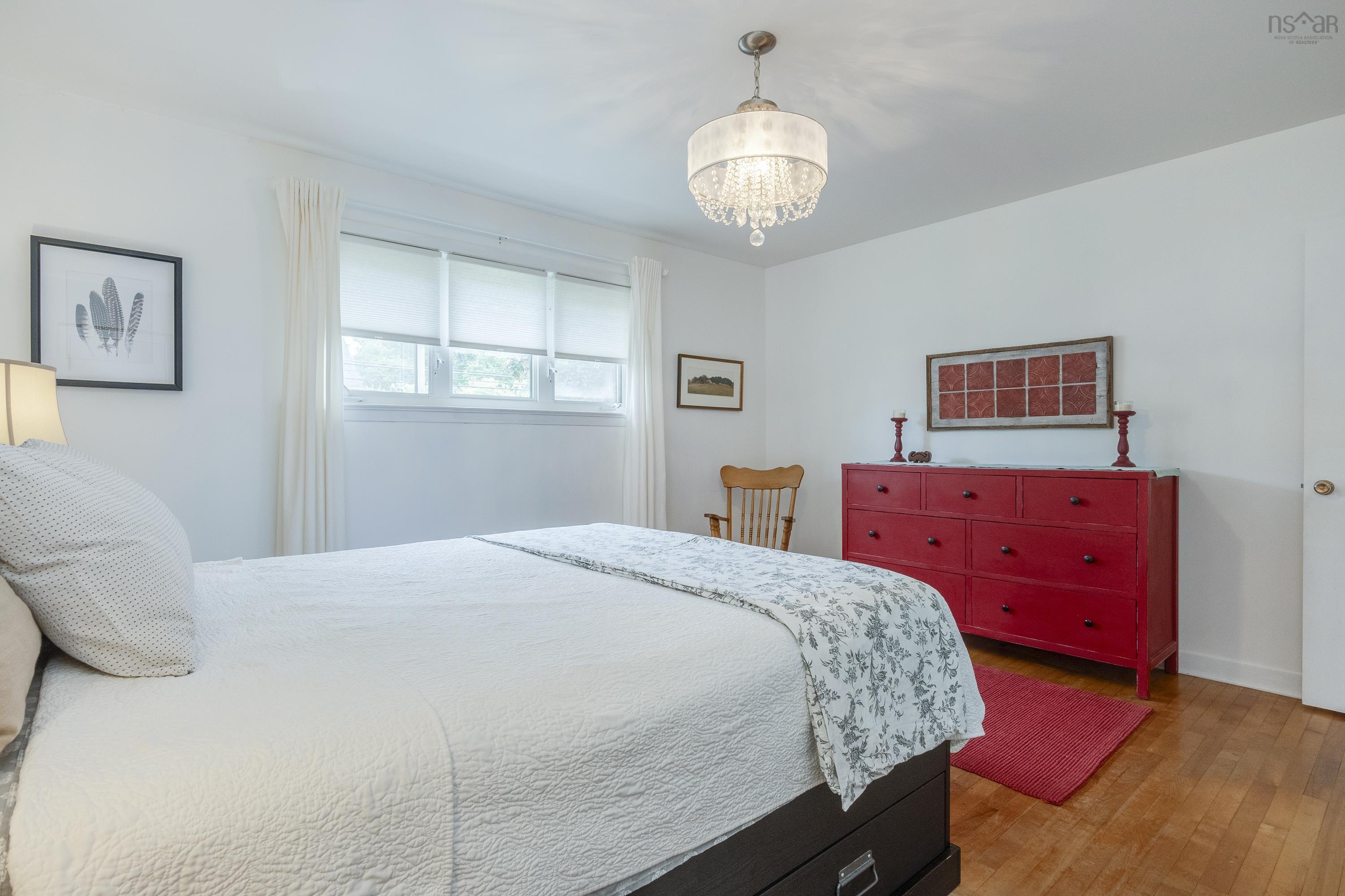 $495,000.00: 2261 North Avenue, Canning