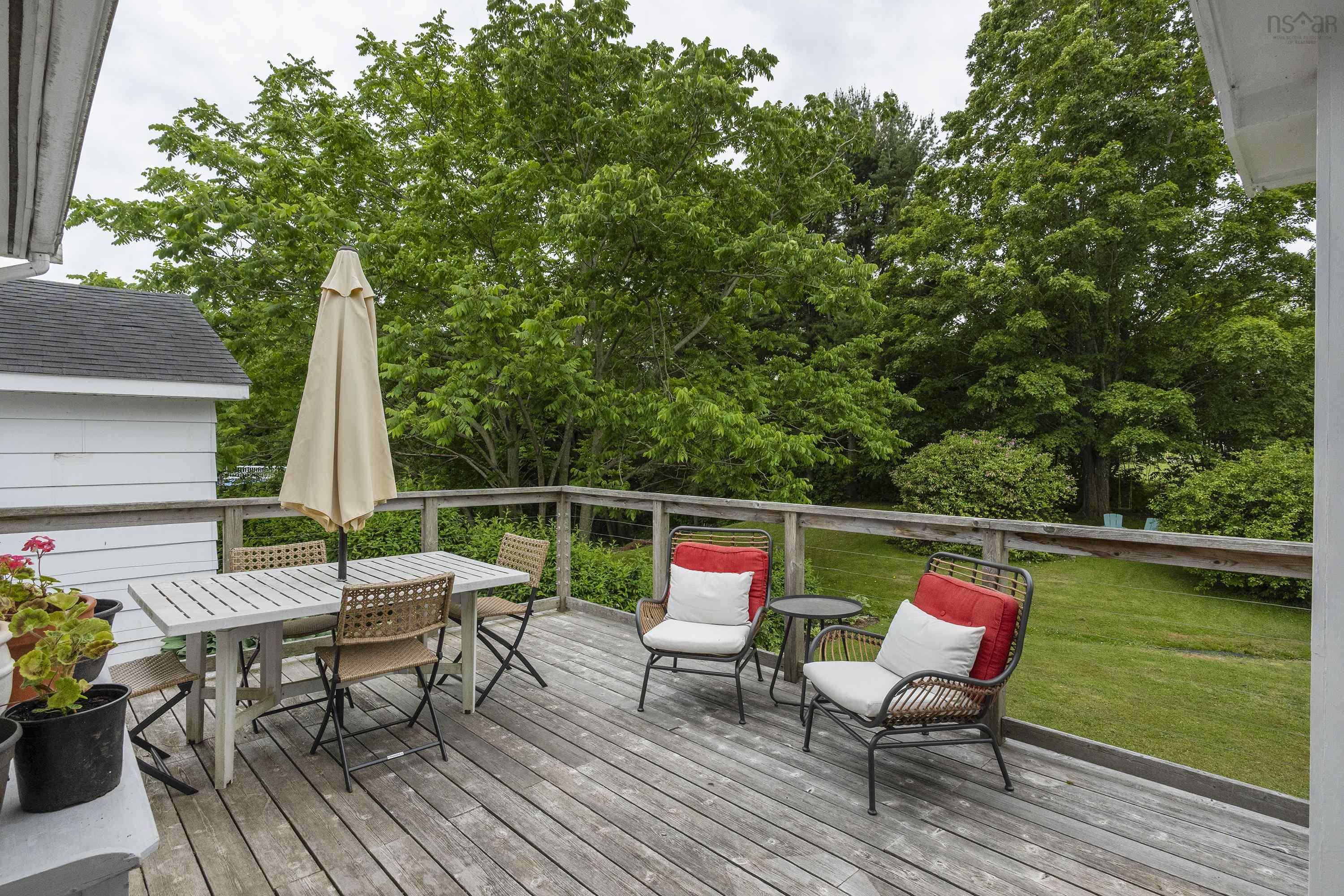 $495,000.00: 2261 North Avenue, Canning