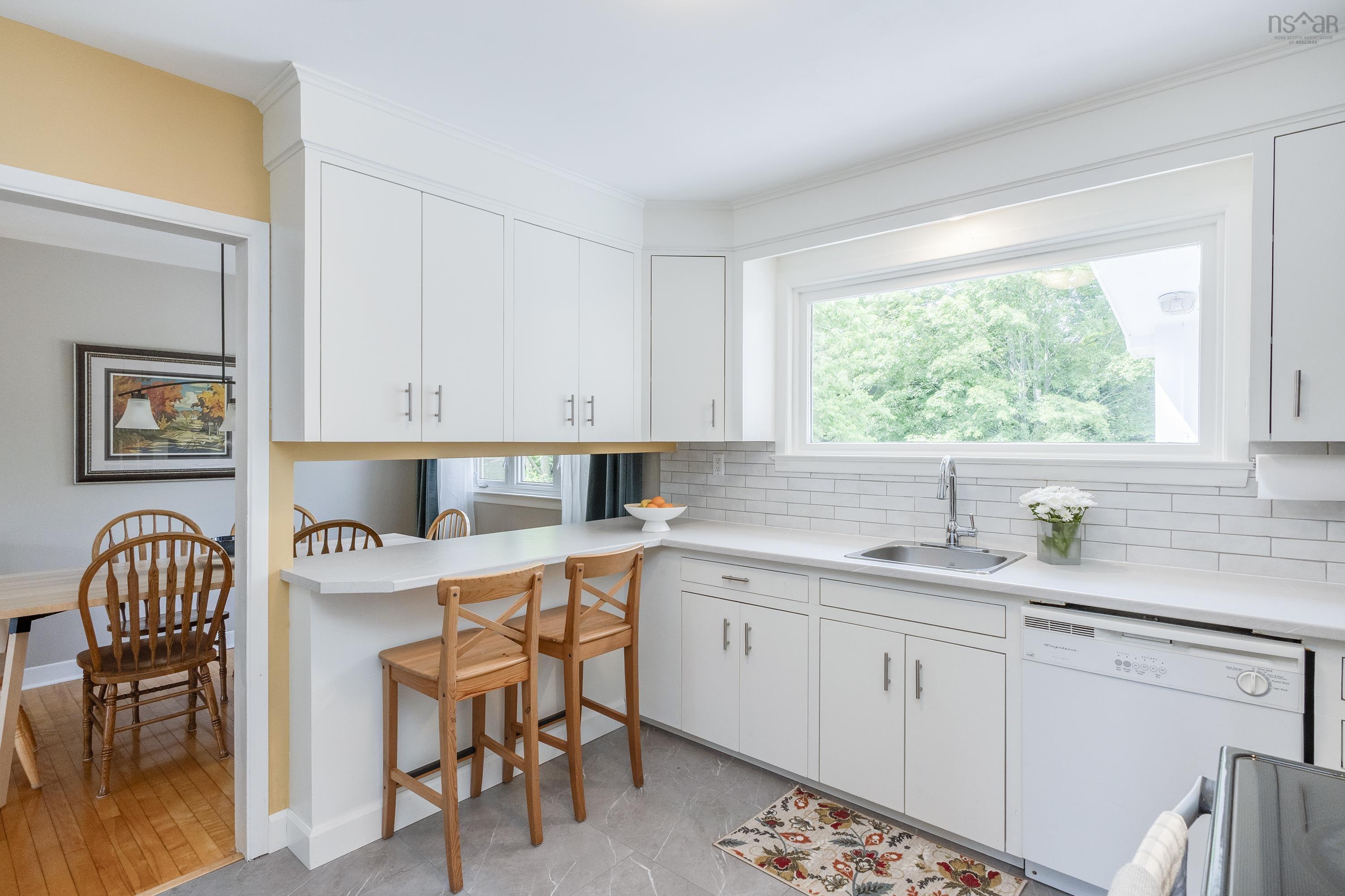 $495,000.00: 2261 North Avenue, Canning