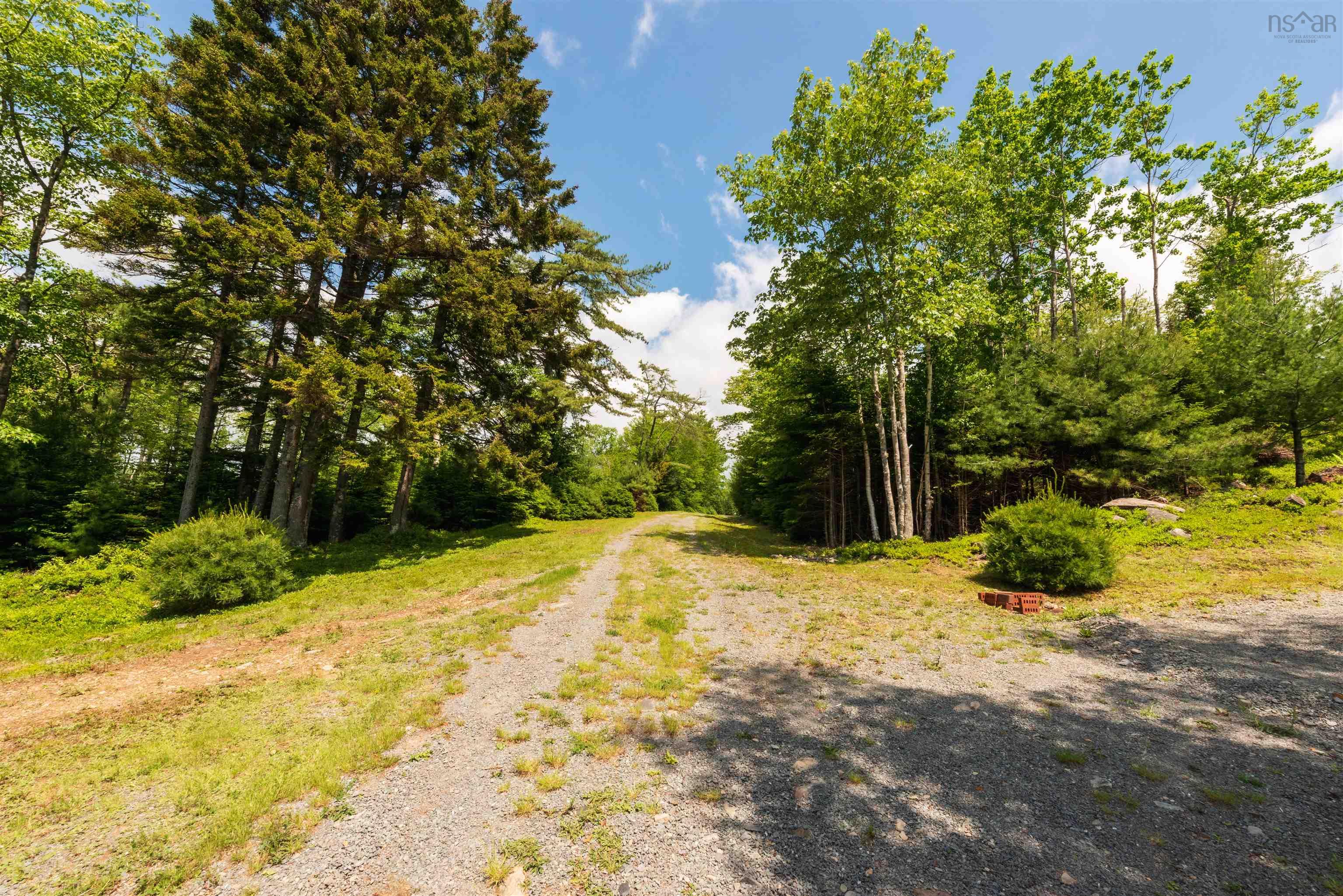 $799,900.00: 527 West Ship Harbour Road, Ship Harbour