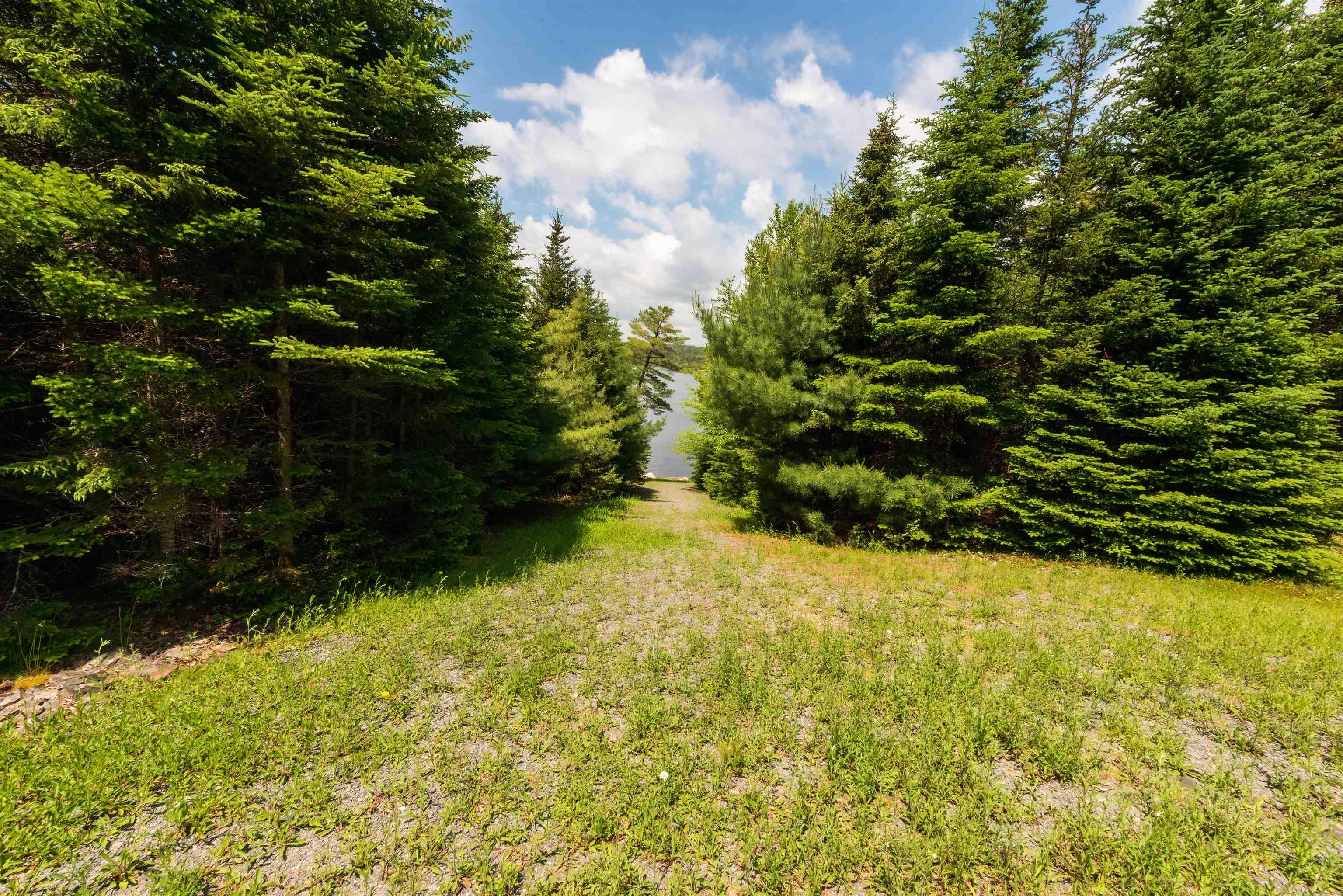 $799,900.00: 527 West Ship Harbour Road, Ship Harbour