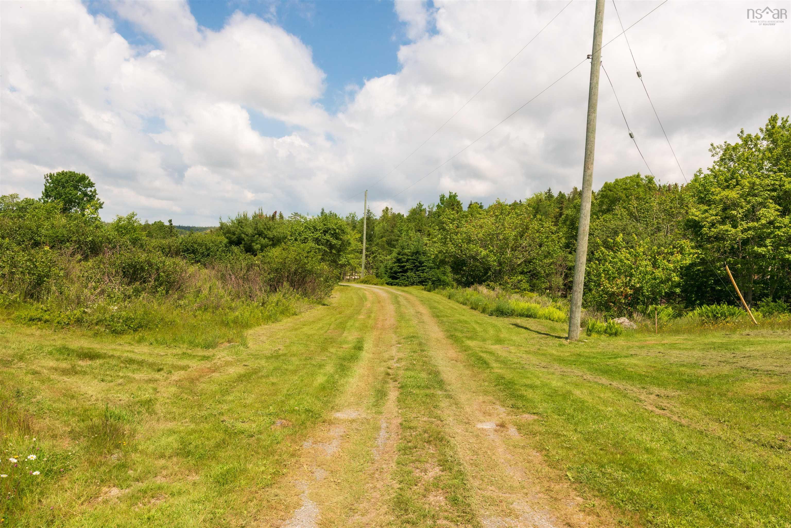 $799,900.00: 527 West Ship Harbour Road, Ship Harbour