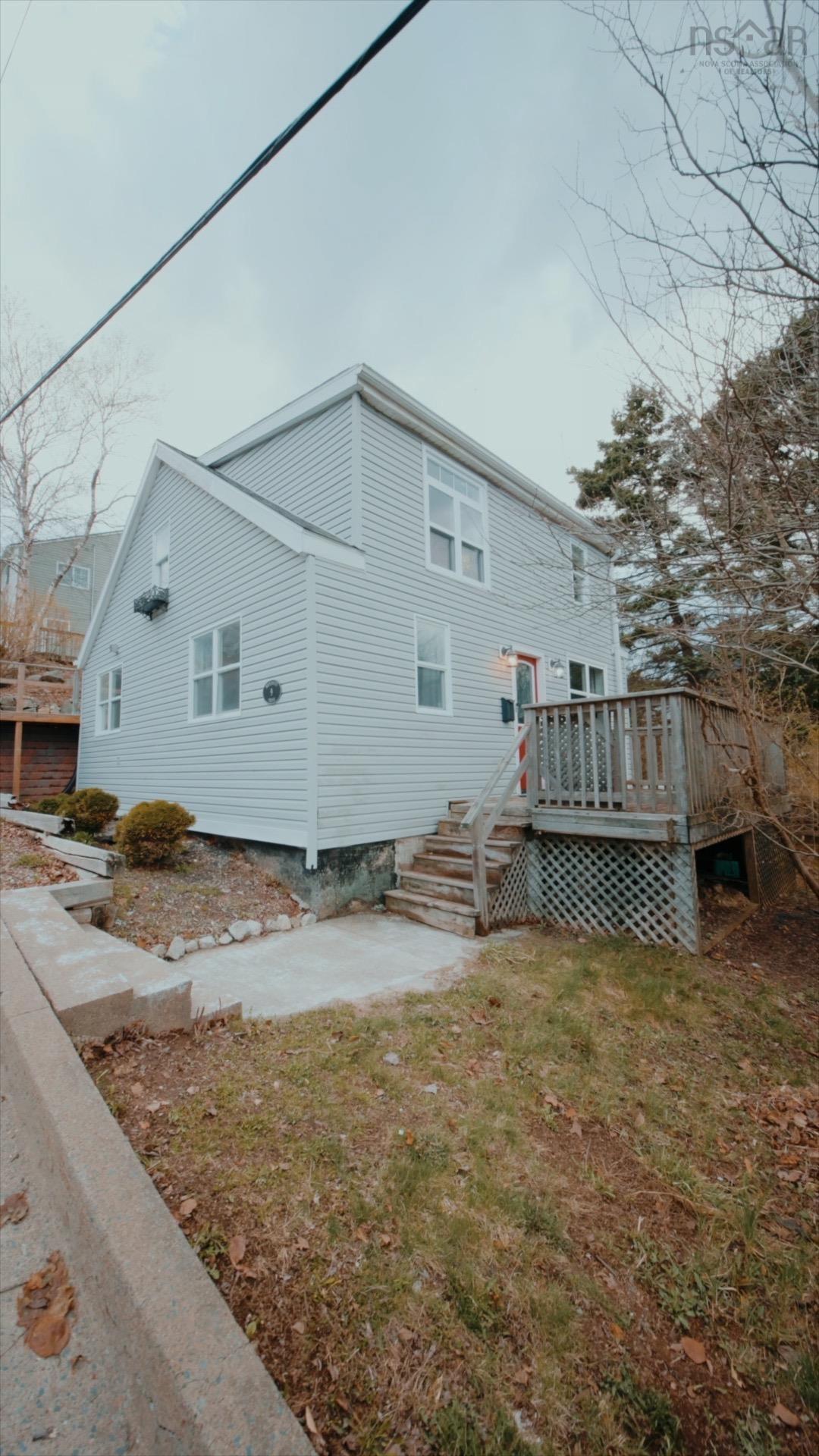 9 Maplewood Drive, Halifax, NS (MLS® 202616311) | Halifax Real Estate | RE/MAX Halifax