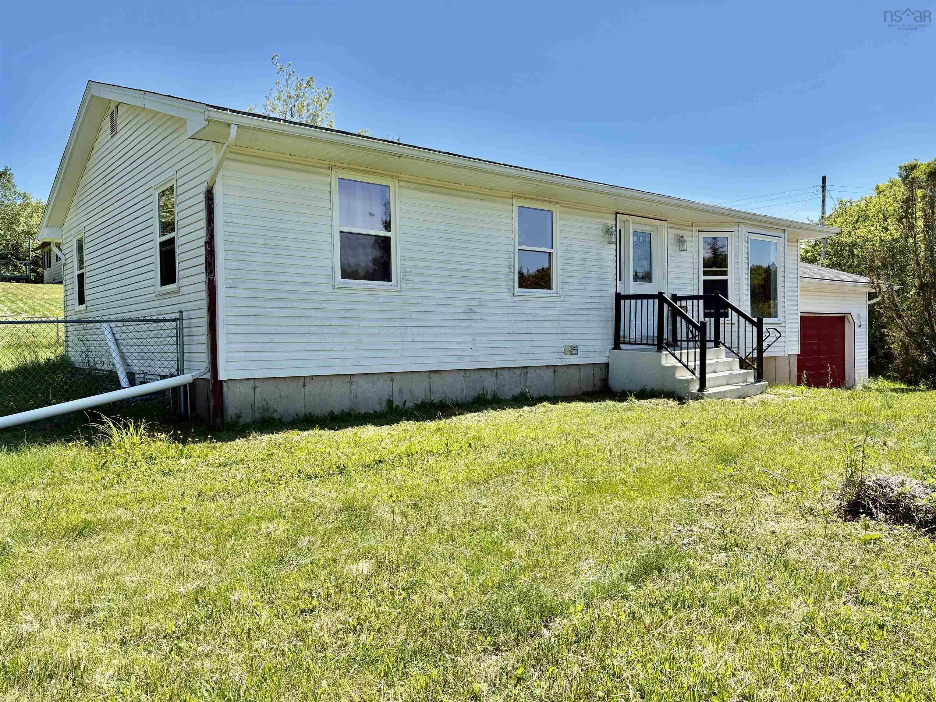 1 Whites Lake Avenue, Whites Lake, NS (MLS 202616314)
