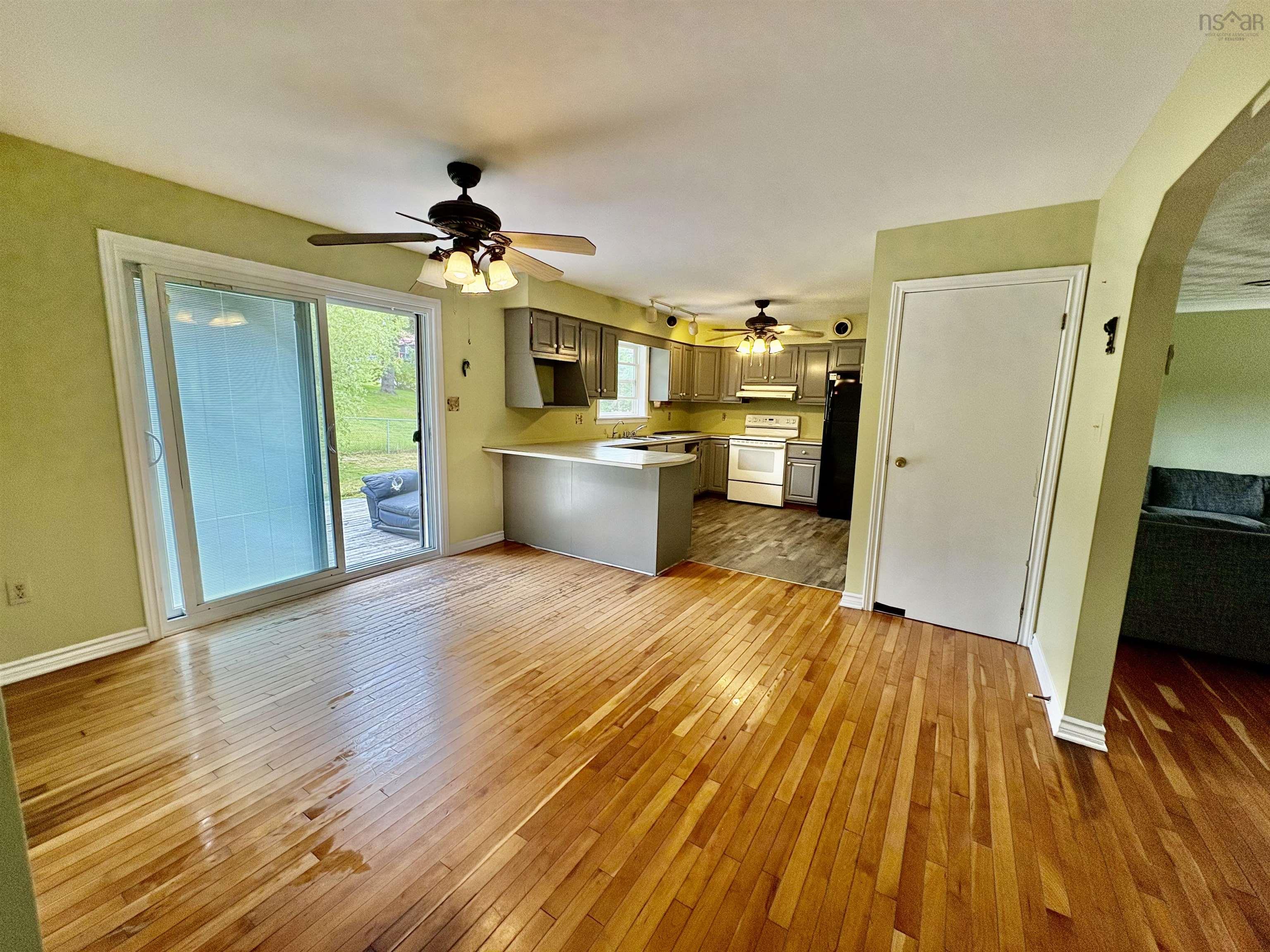 1 Whites Lake Avenue, Whites Lake, NS (MLS 202616314)