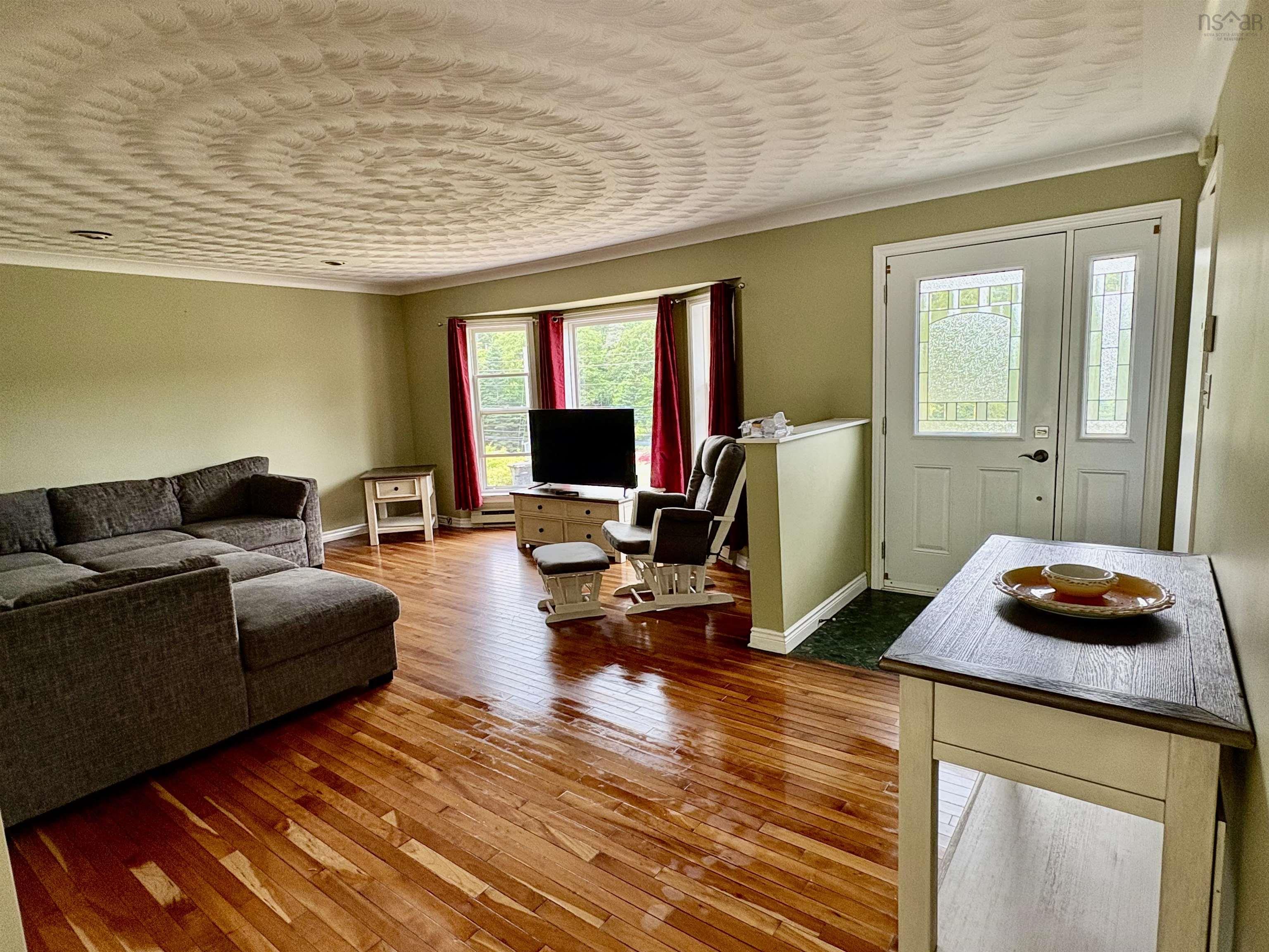 1 Whites Lake Avenue, Whites Lake, NS (MLS 202616314)