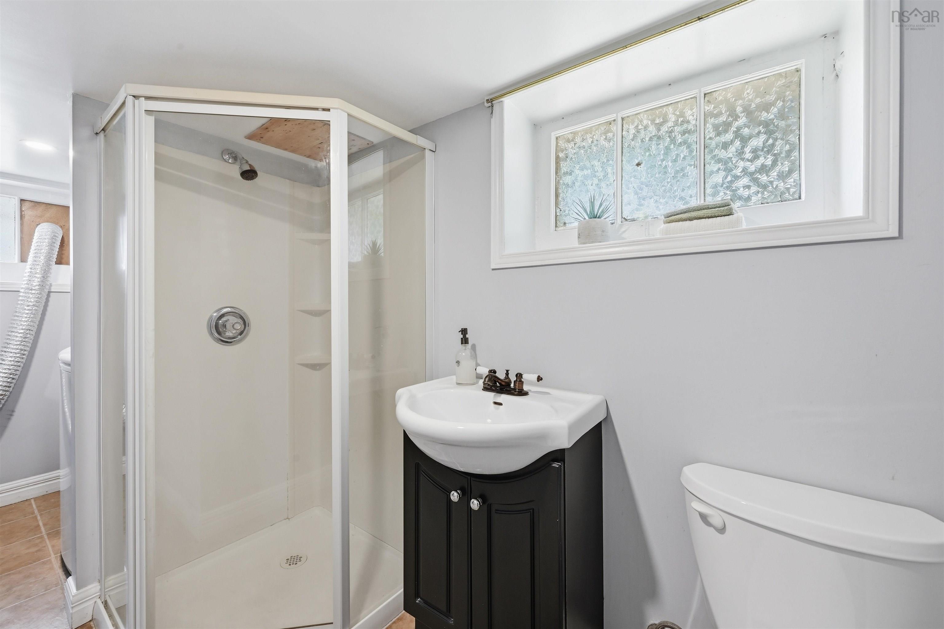 21 Lewis Drive, Bedford, NS (MLS 202616369)