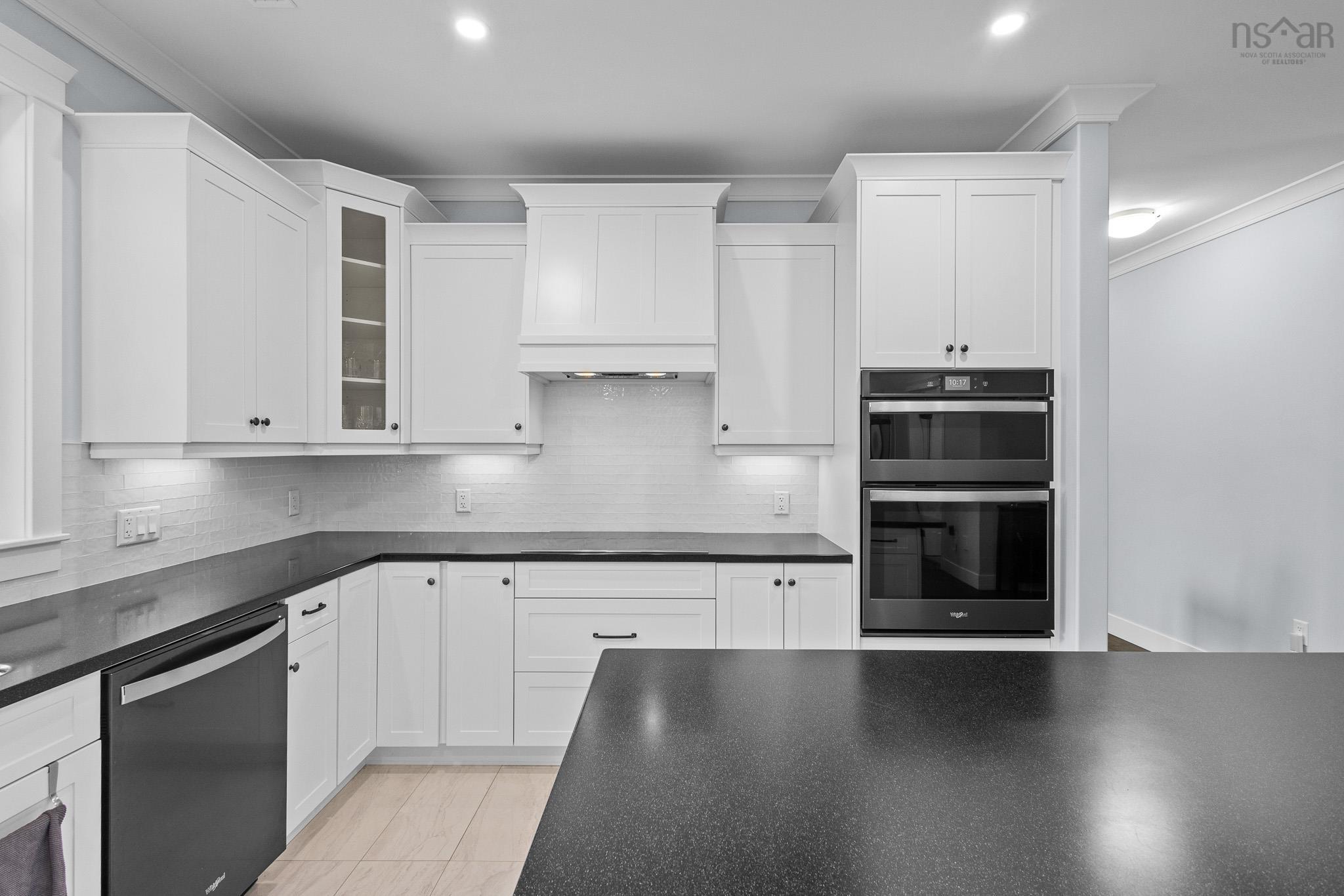 $969,000.00: 485 Calderwood Drive, Wellington