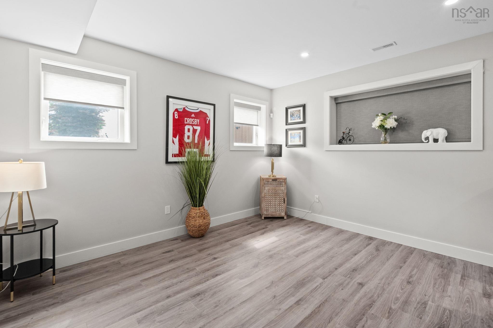 4 Crownridge Drive, Bedford, NS (MLS 202616473)