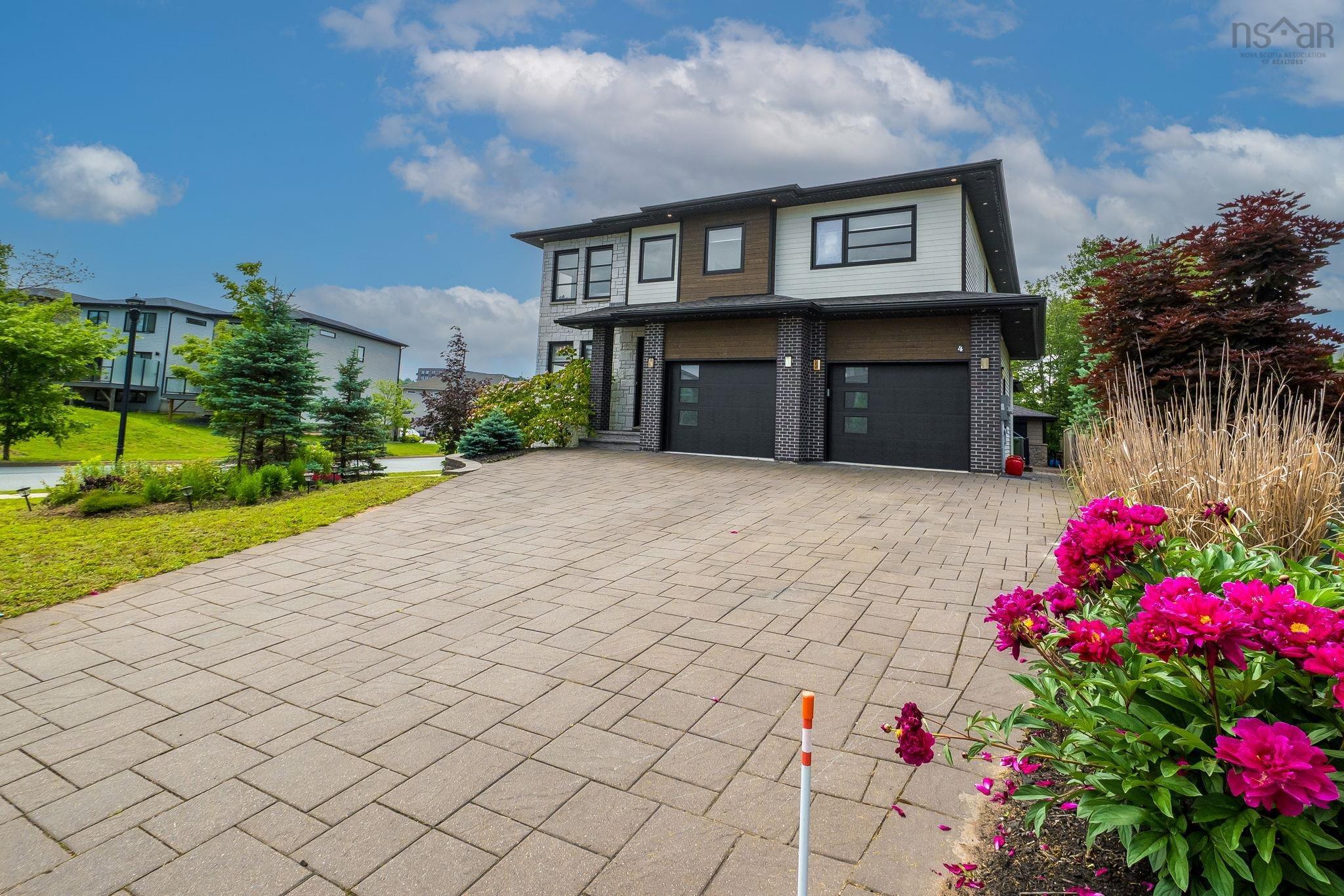 4 Crownridge Drive, Bedford, NS (MLS 202616473)
