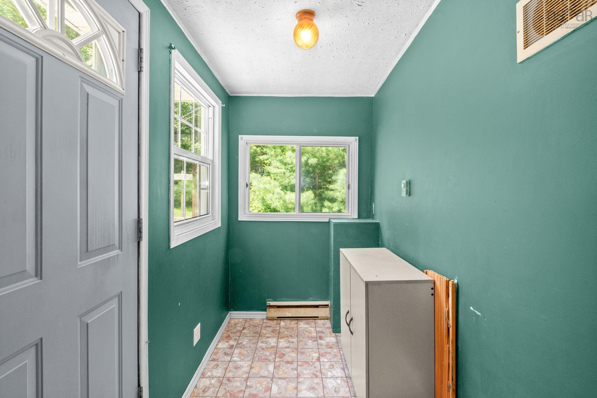 $449,900.00: 161 Lakeview Road, Lakeview