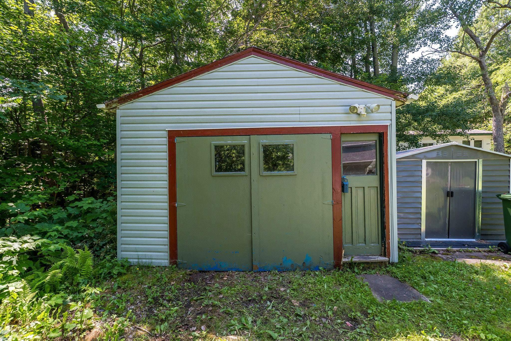 $449,900.00: 161 Lakeview Road, Lakeview