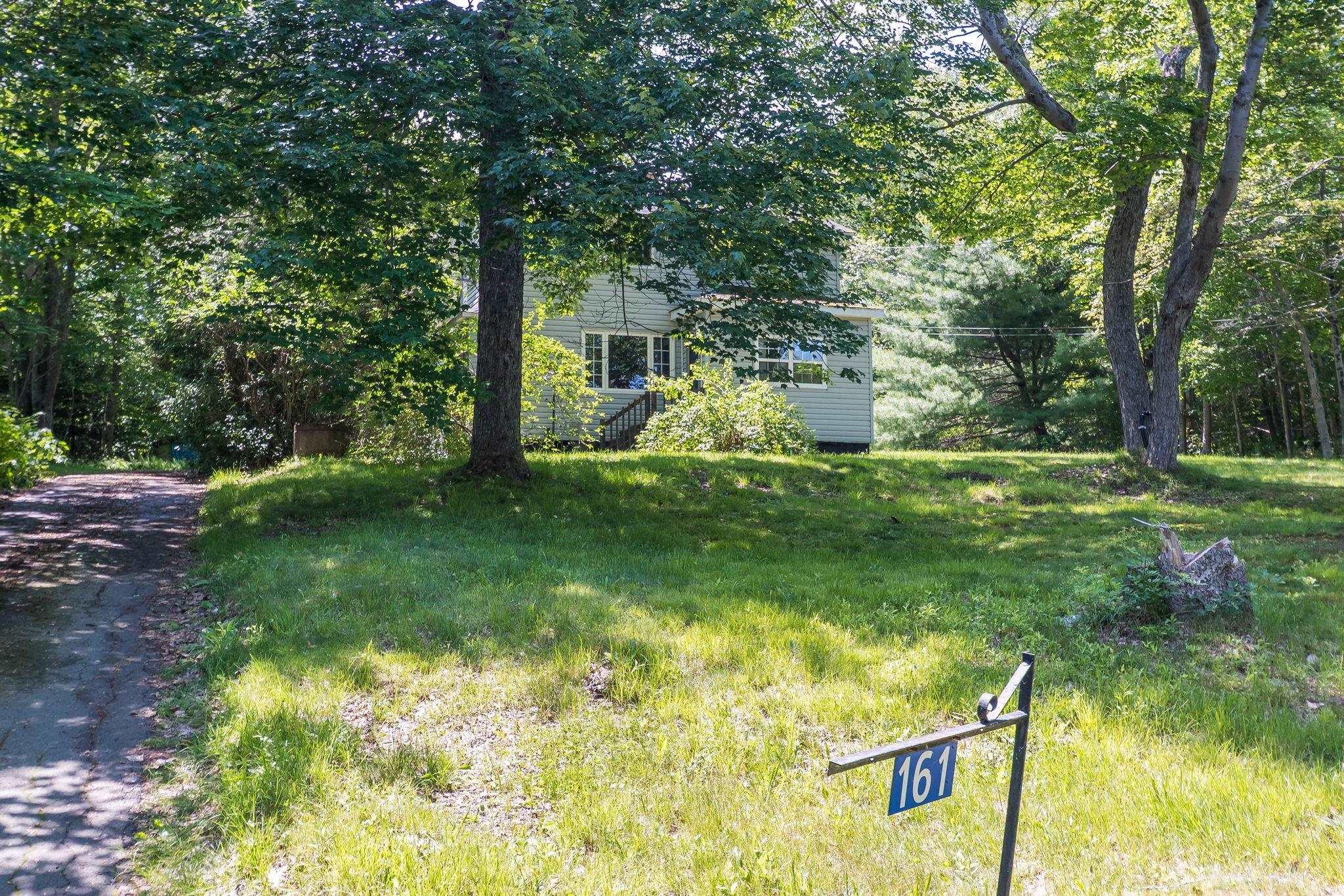 $449,900.00: 161 Lakeview Road, Lakeview