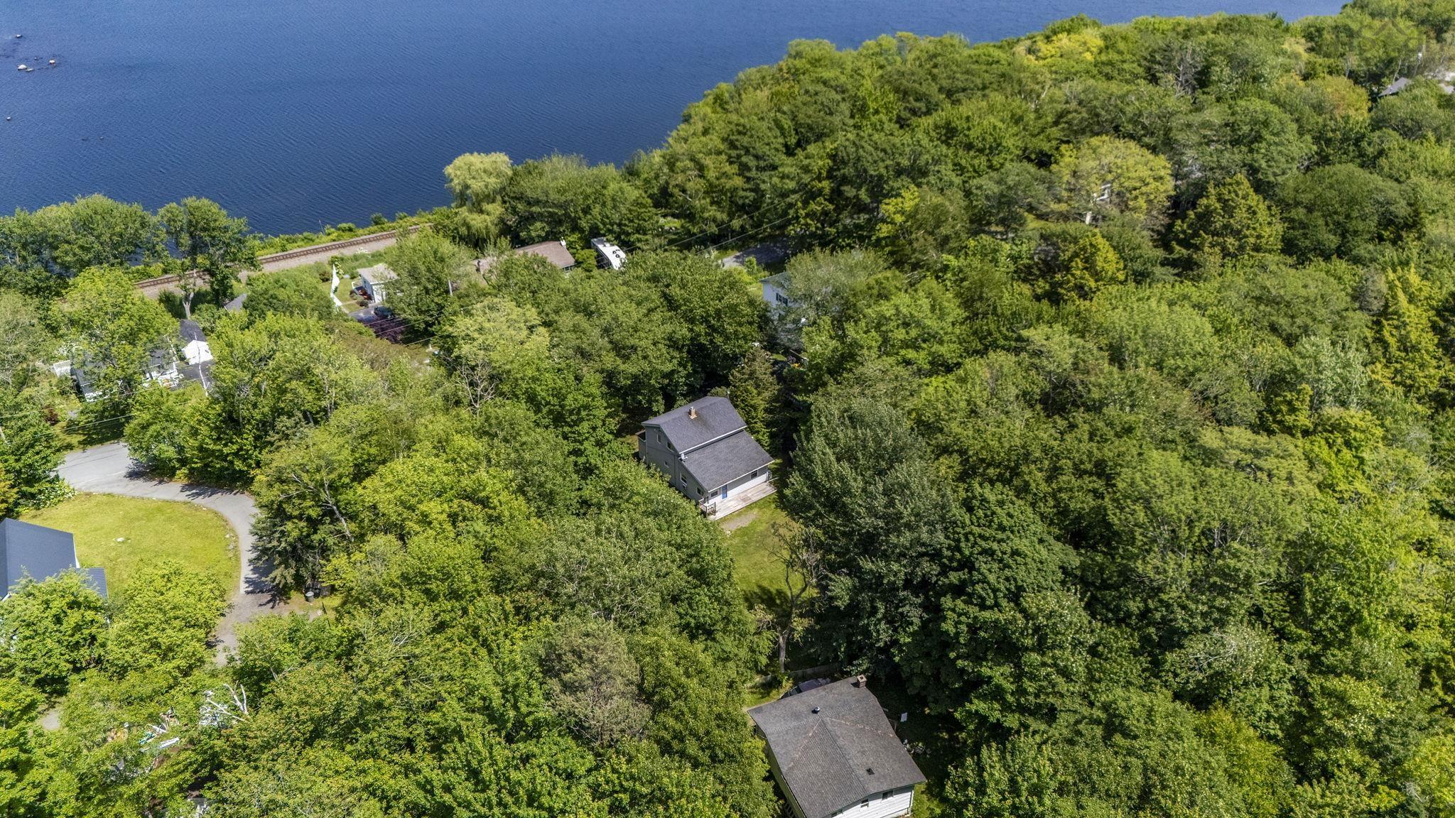 $449,900.00: 161 Lakeview Road, Lakeview
