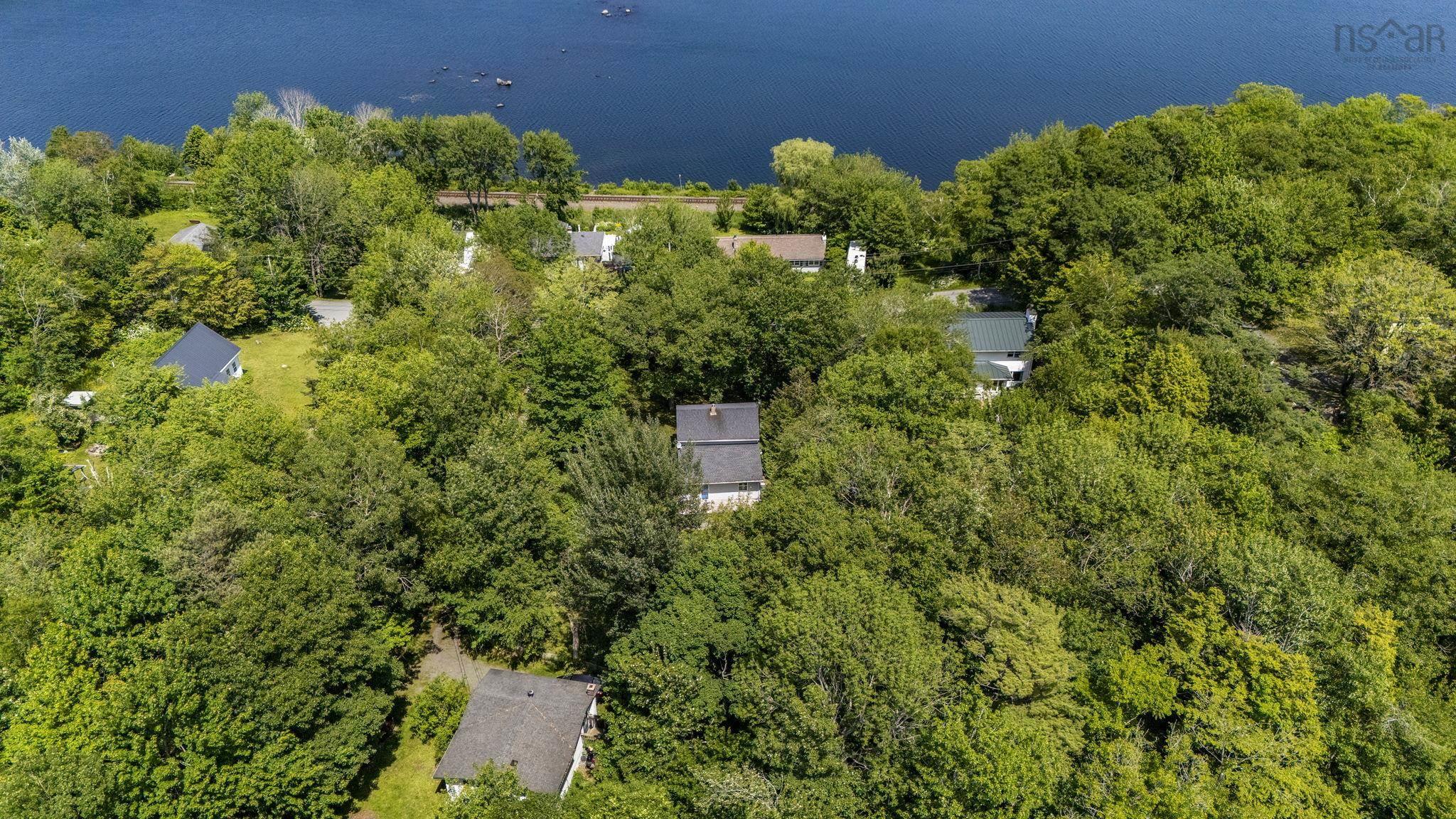 $449,900.00: 161 Lakeview Road, Lakeview