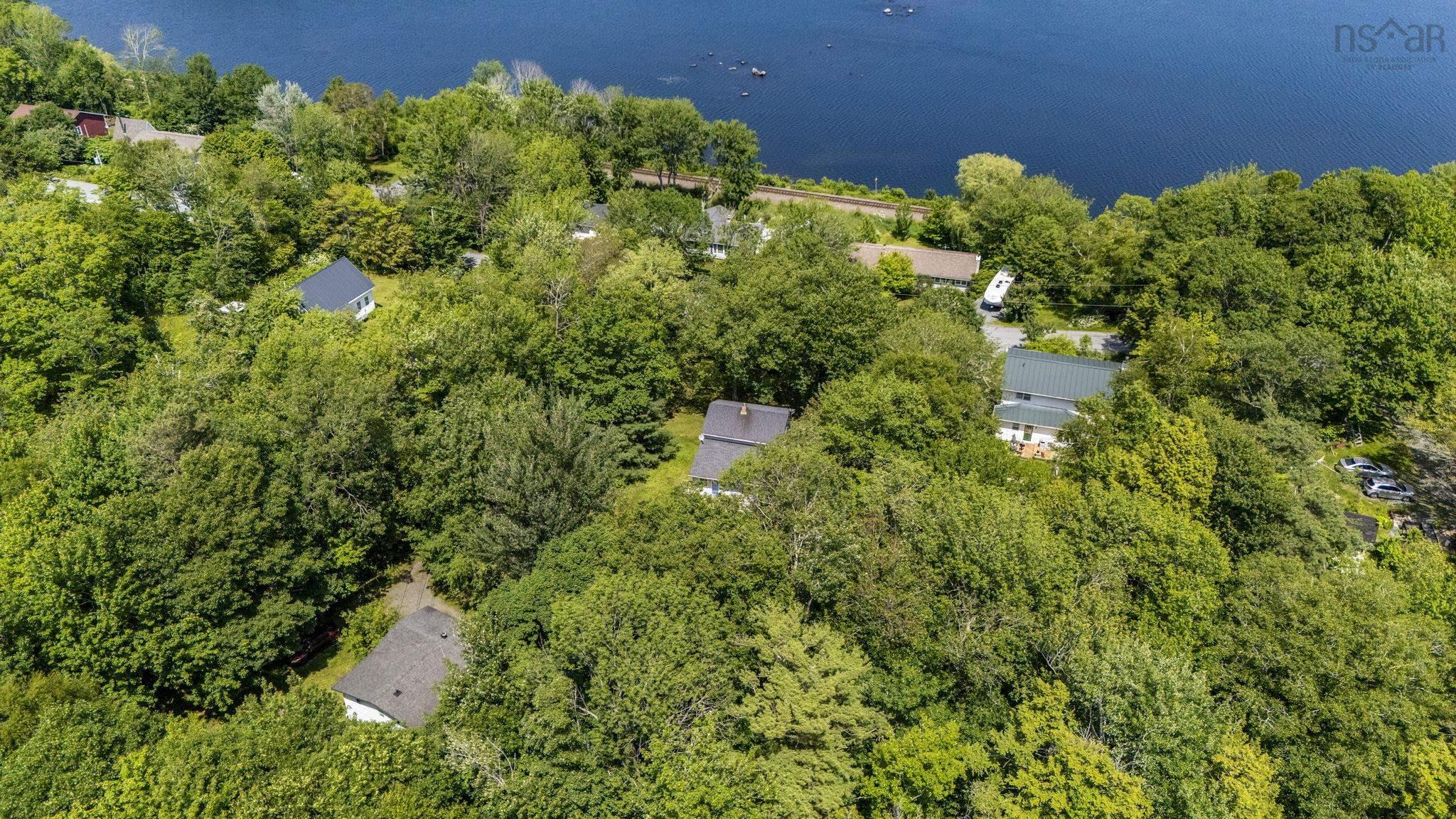 $449,900.00: 161 Lakeview Road, Lakeview