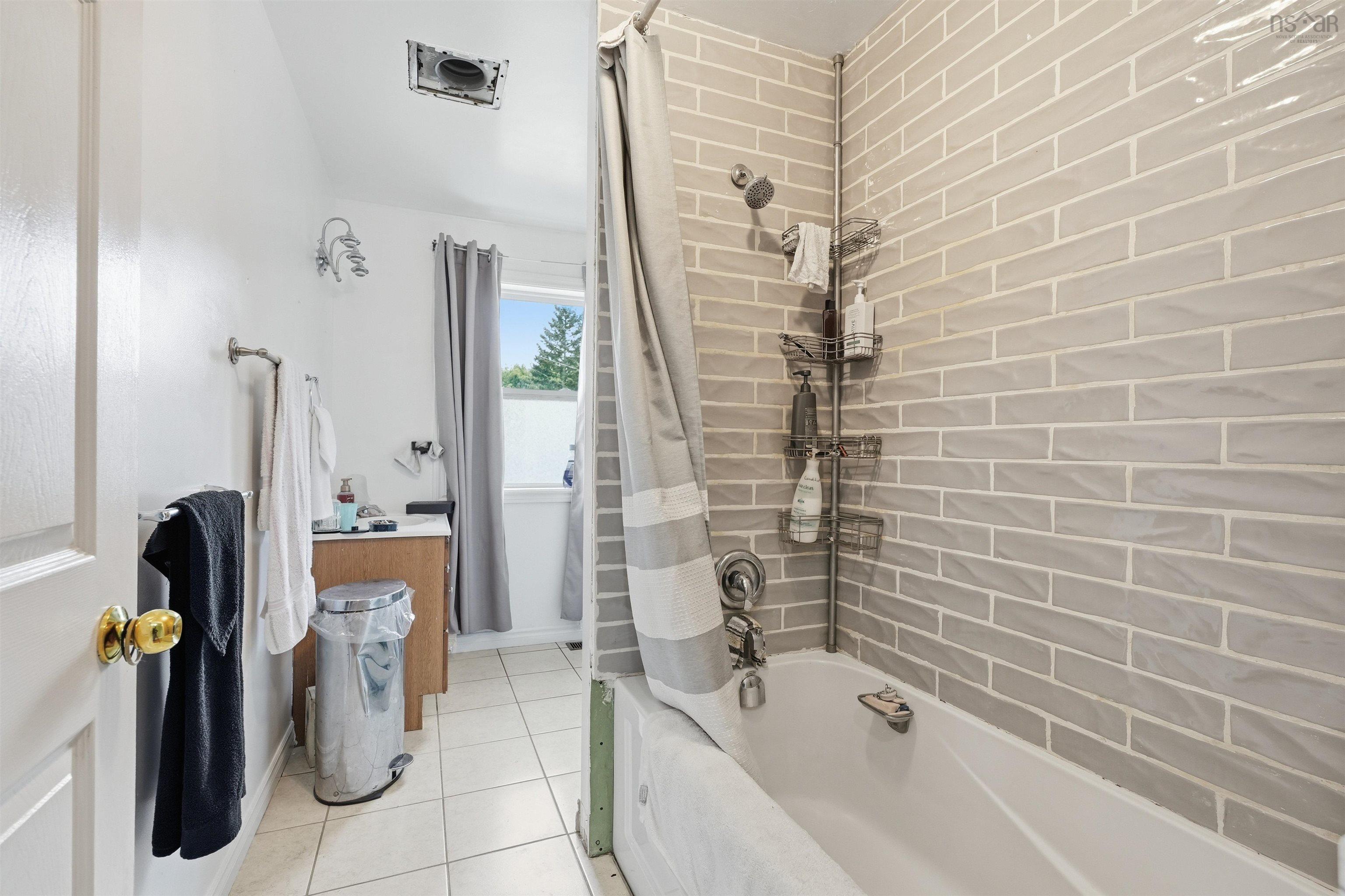 68 Albro Lake Road, Dartmouth, NS (MLS 202616491)