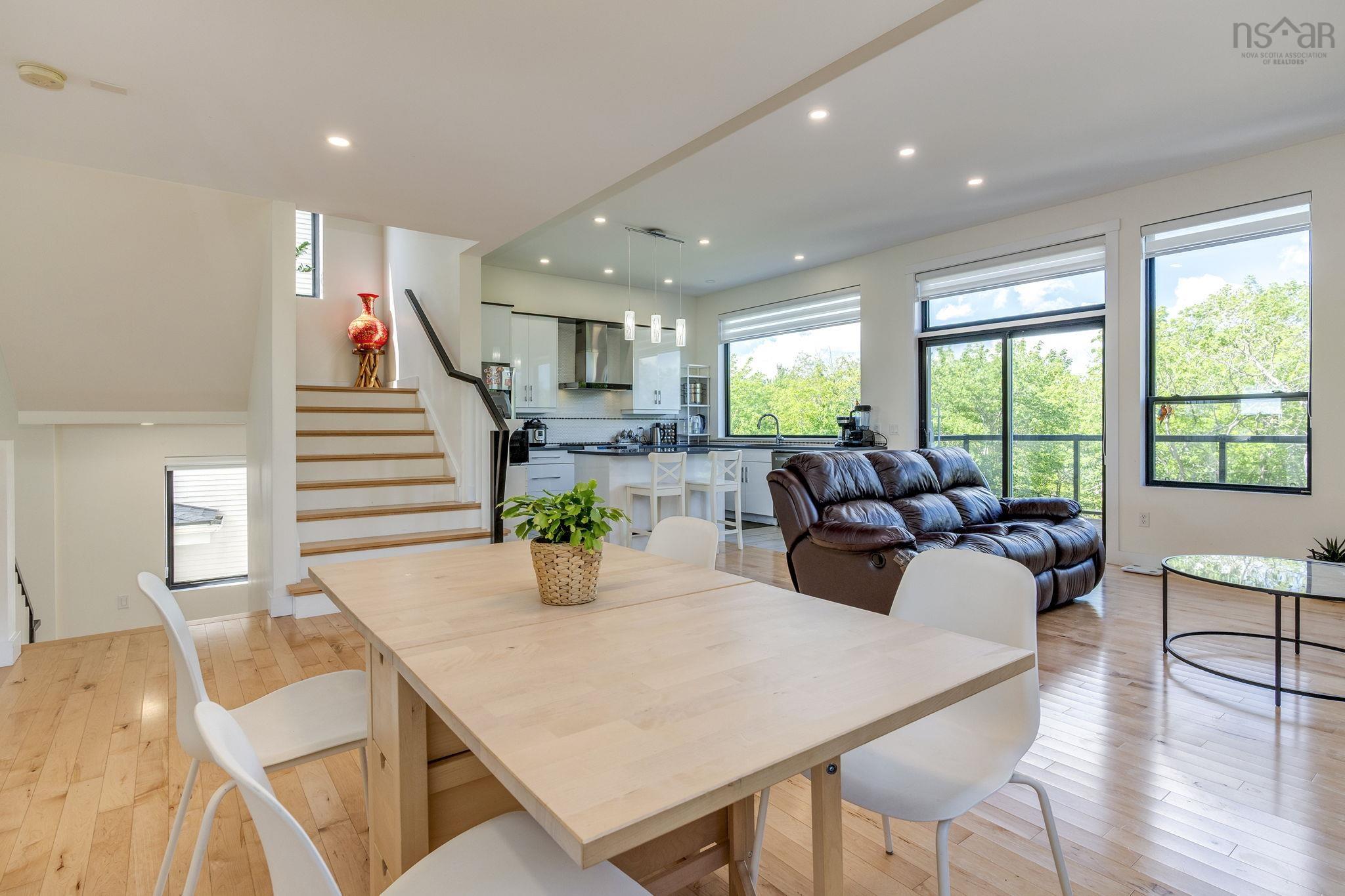 $865,000.00: 233 Transom Drive, Halifax