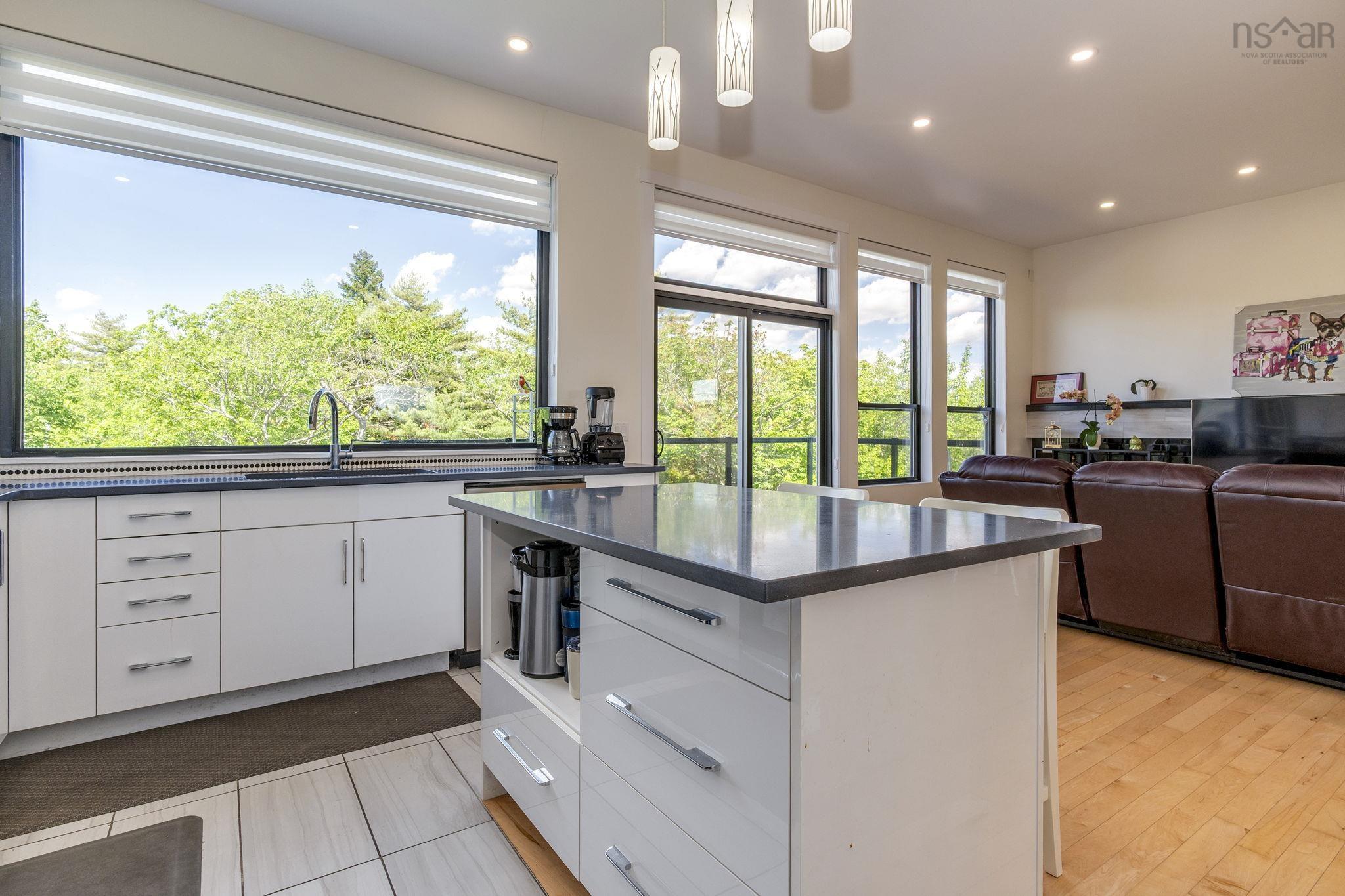 $865,000.00: 233 Transom Drive, Halifax