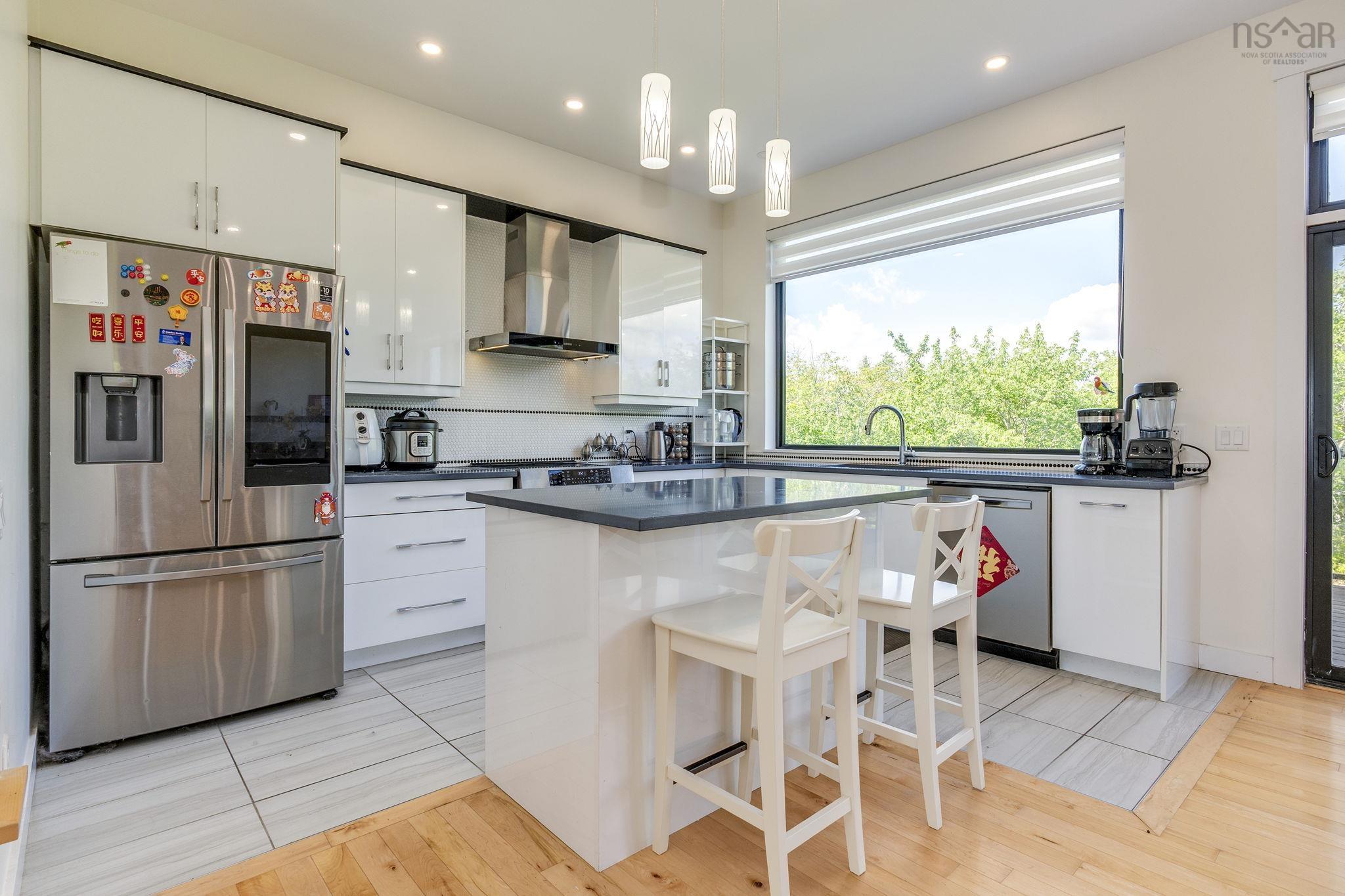 $865,000.00: 233 Transom Drive, Halifax