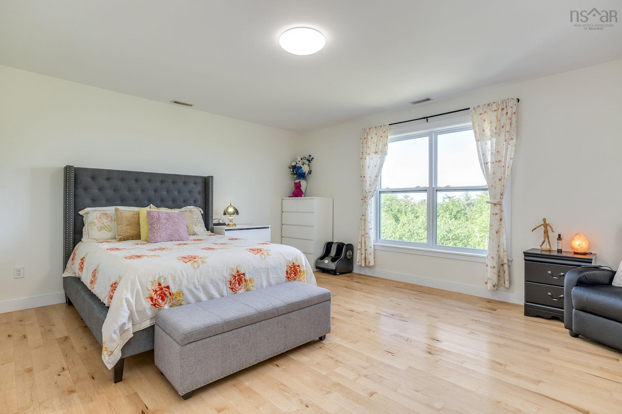 $865,000.00: 233 Transom Drive, Halifax