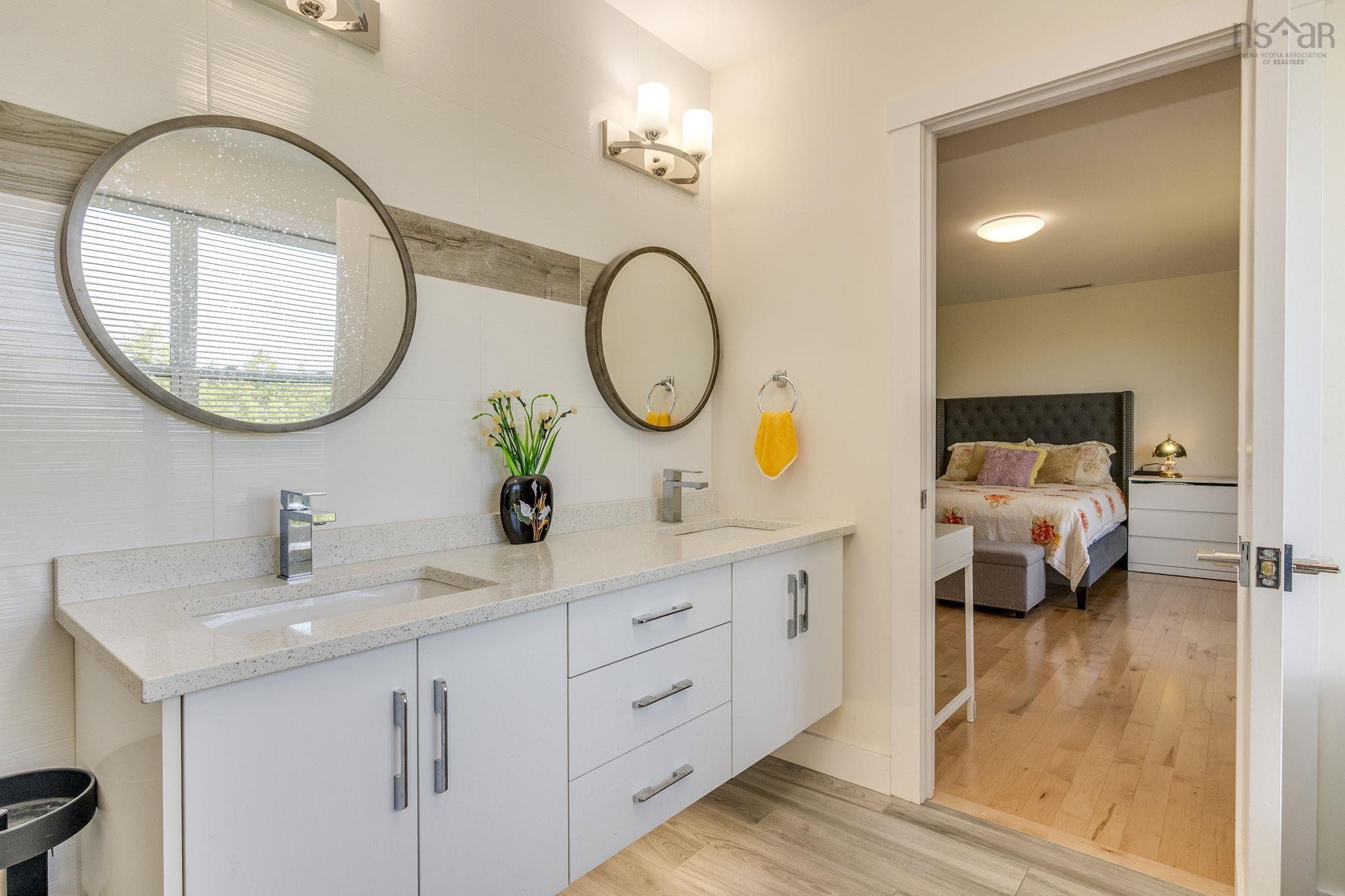 $865,000.00: 233 Transom Drive, Halifax