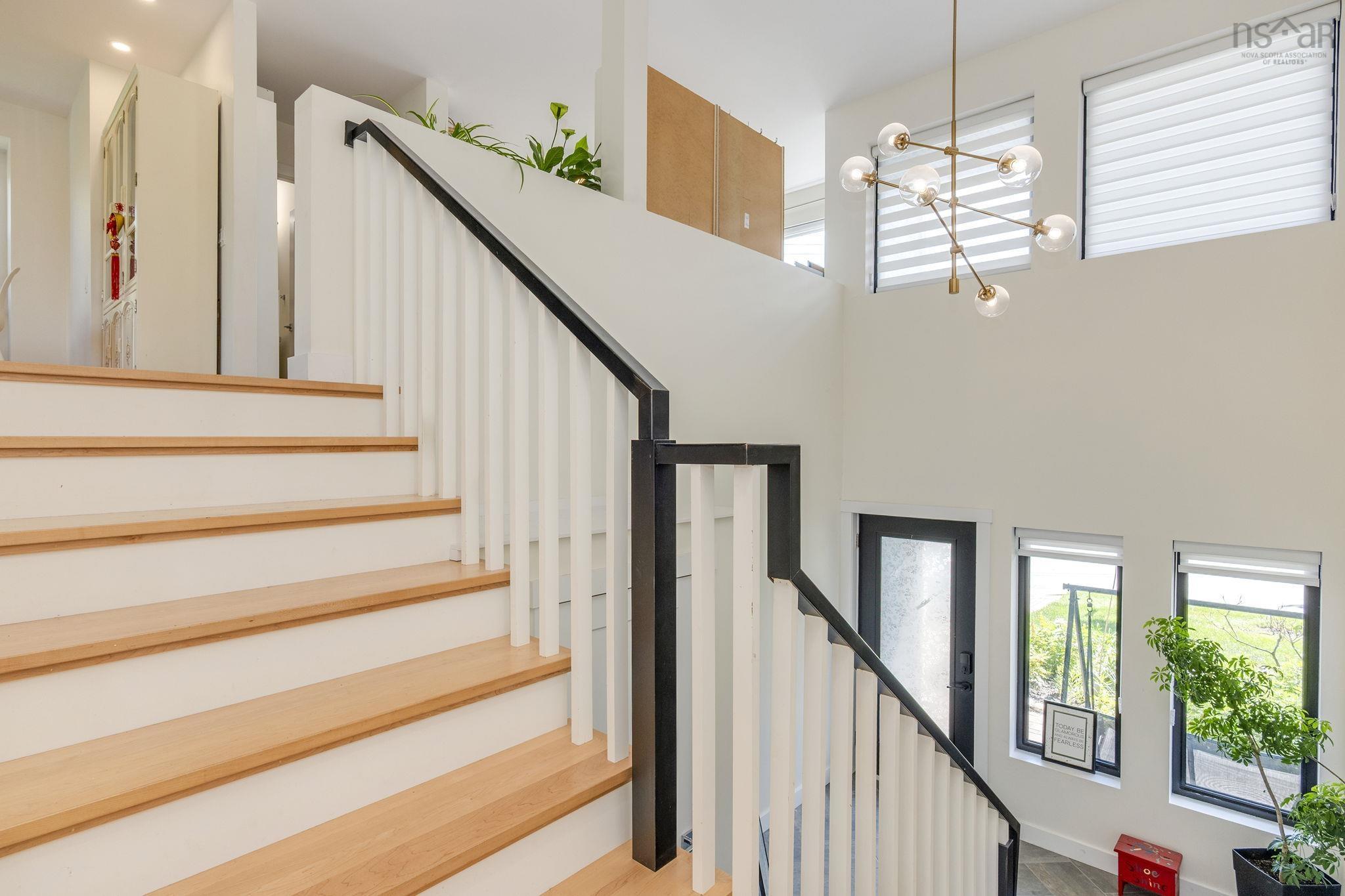 $865,000.00: 233 Transom Drive, Halifax