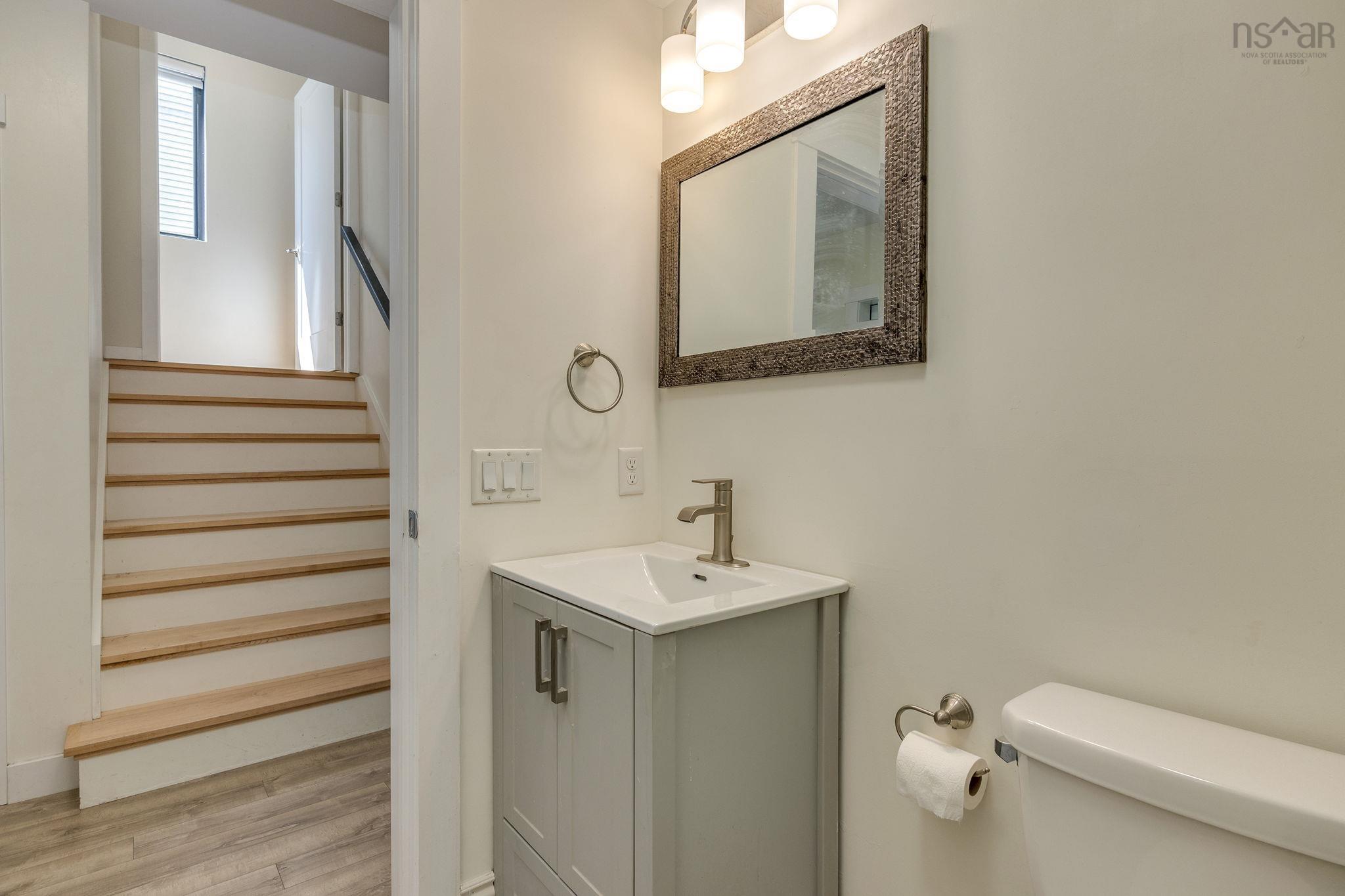 $865,000.00: 233 Transom Drive, Halifax