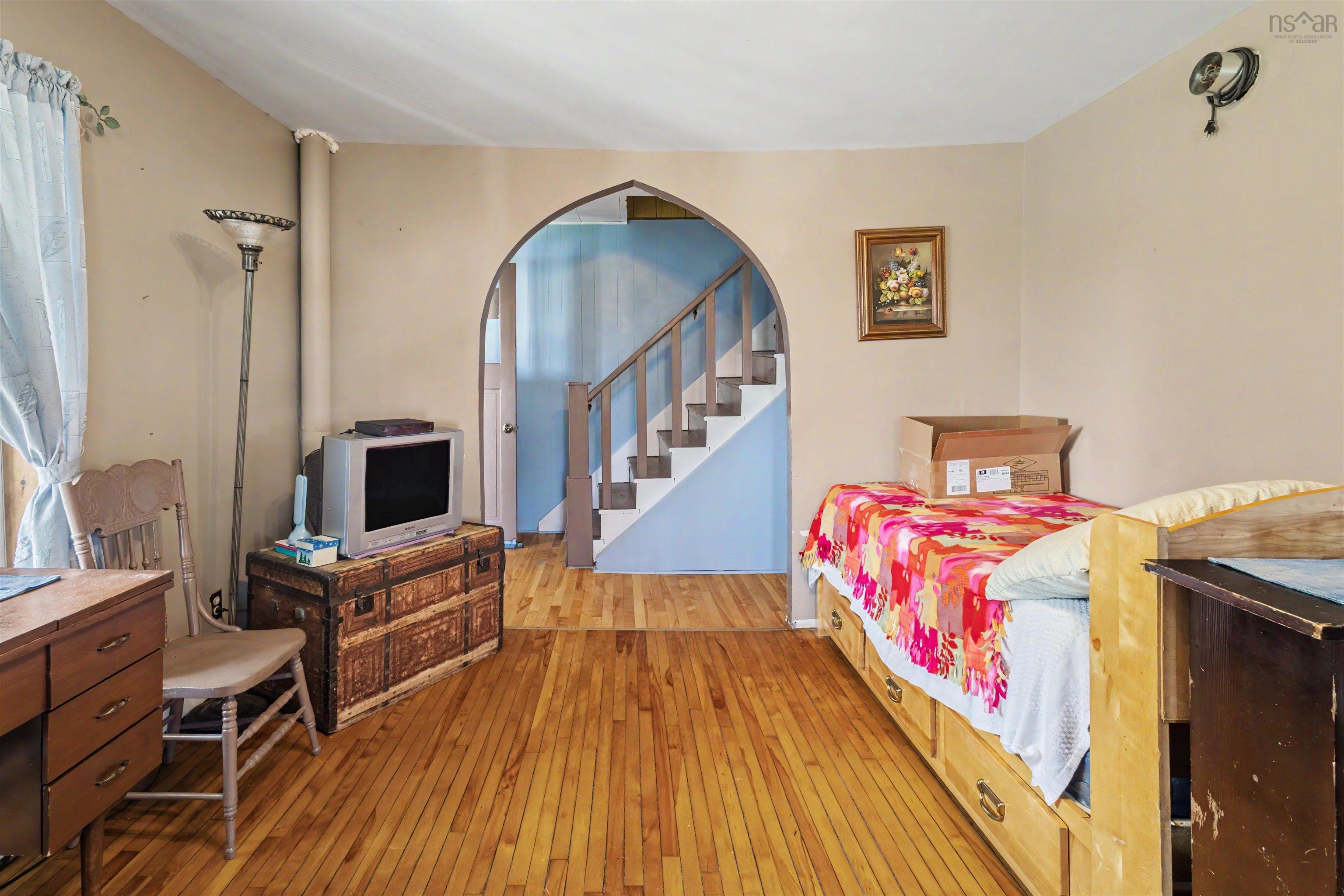 $225,000.00: 383 Kings Road, Dominion