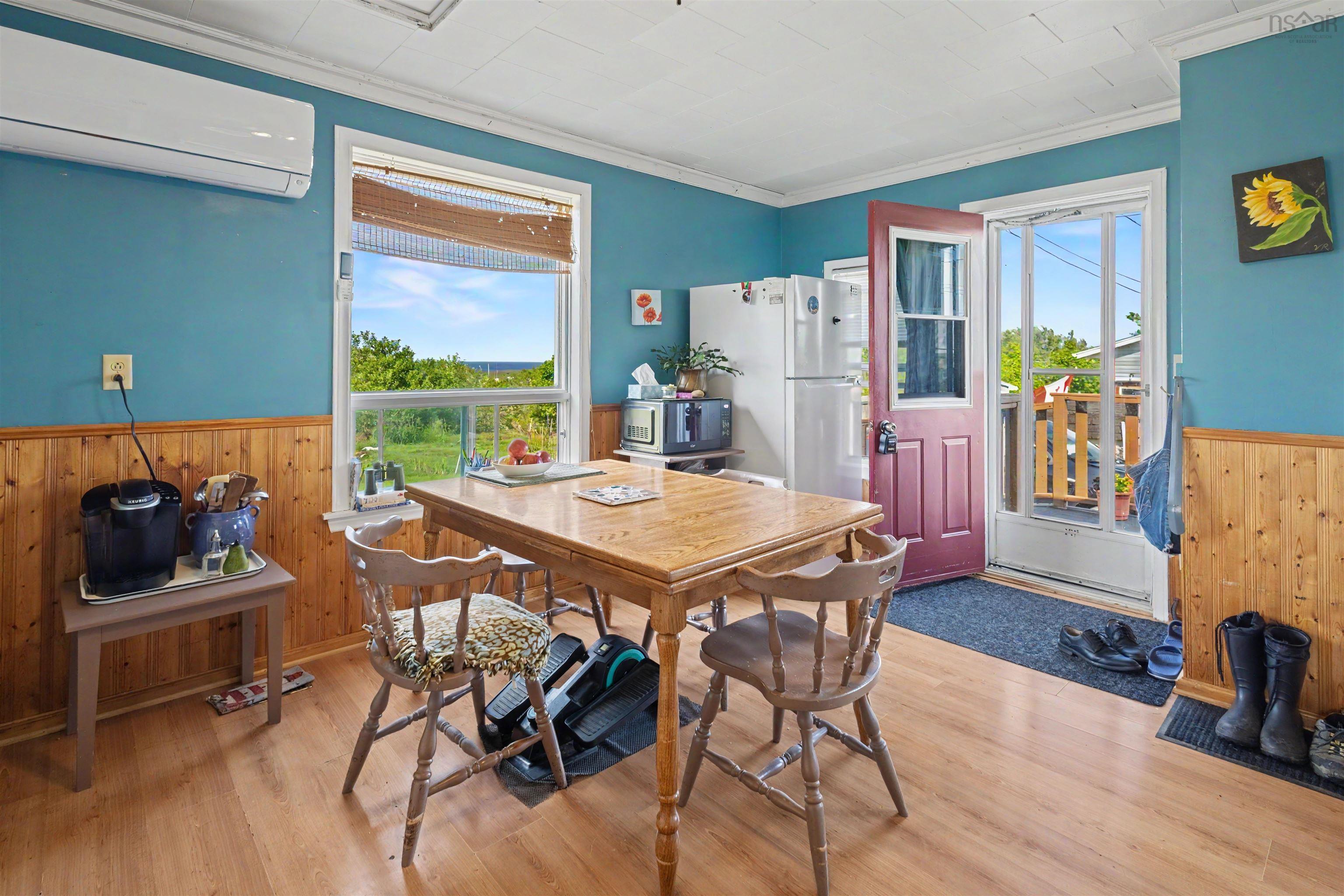 $225,000.00: 383 Kings Road, Dominion