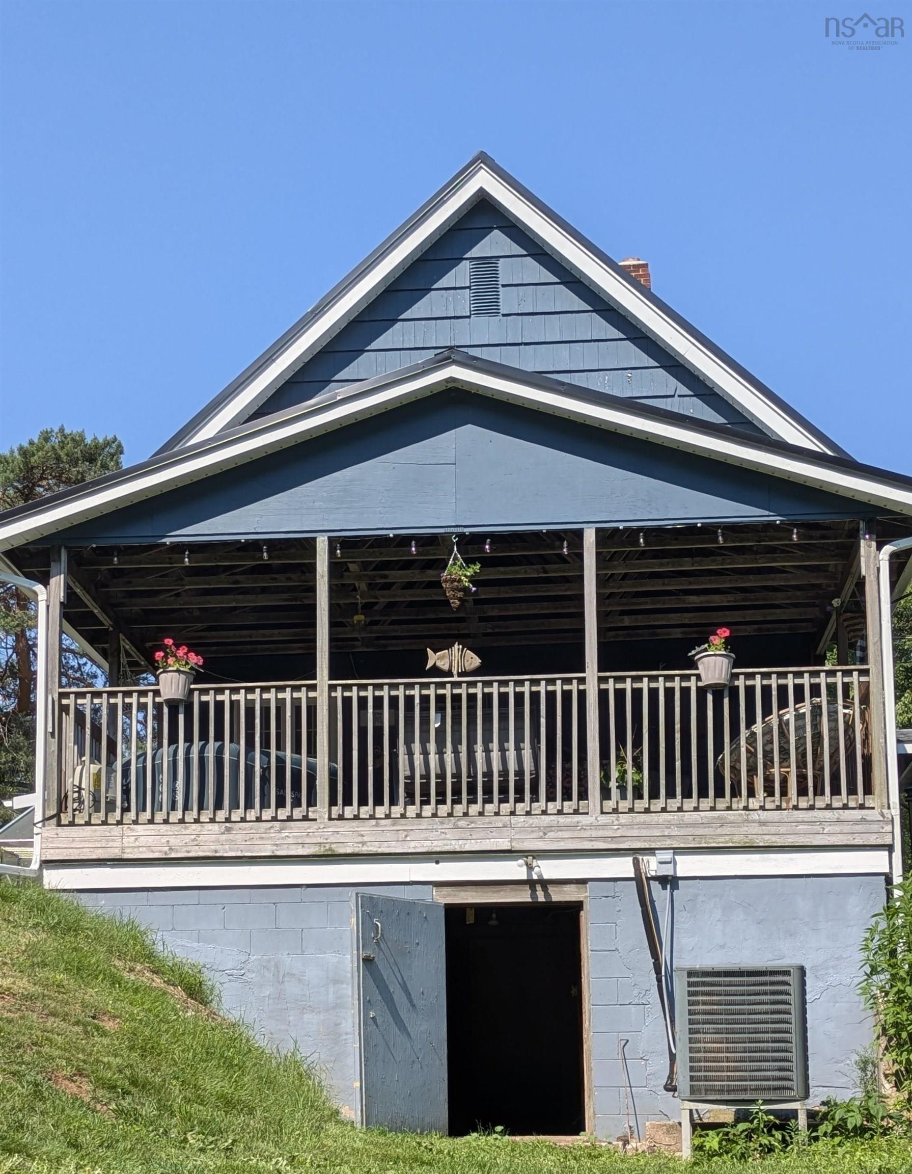 $340,000.00: 8178 Nova Scotia Trunk 8, South Brookfield