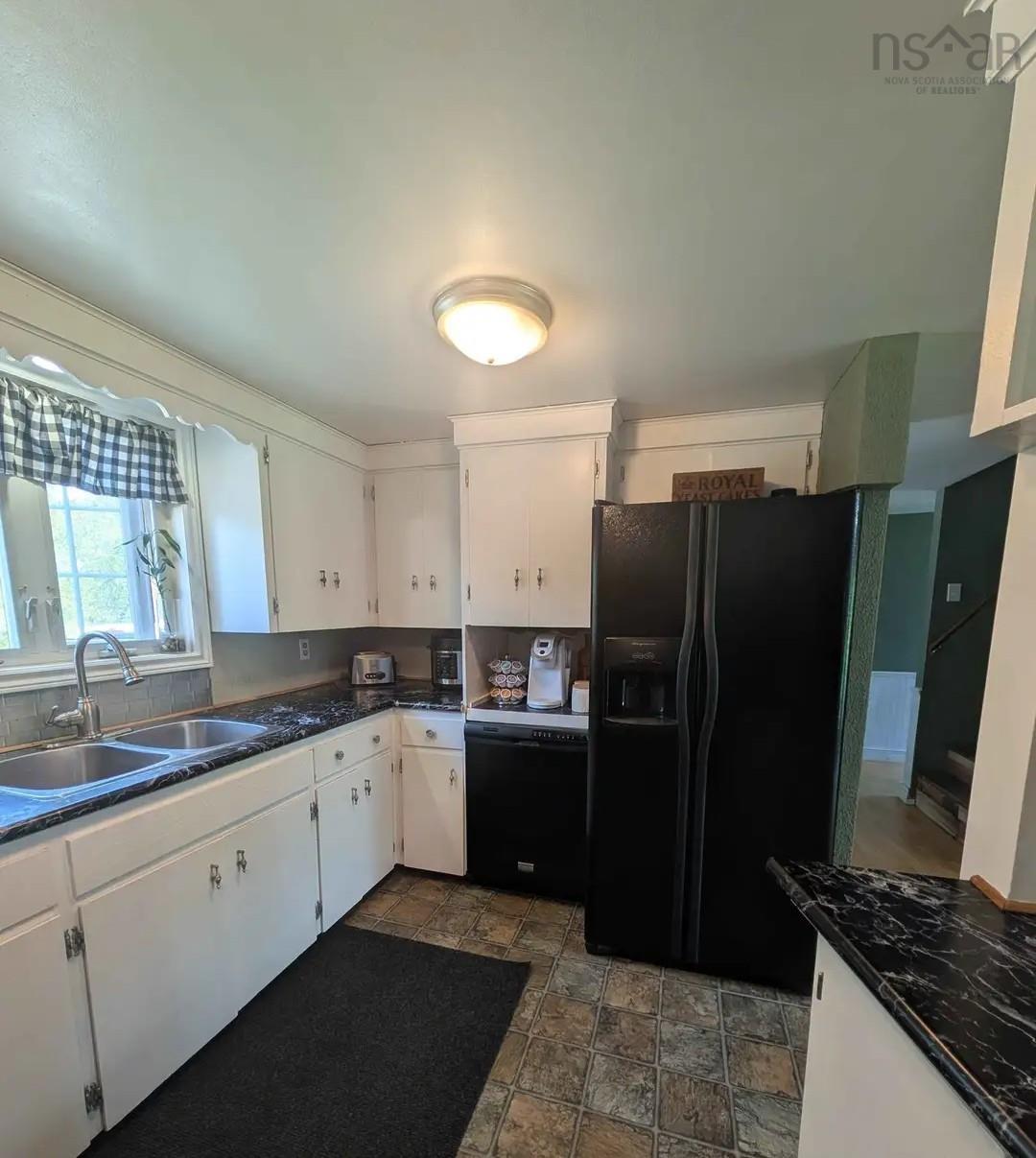$340,000.00: 8178 Nova Scotia Trunk 8, South Brookfield
