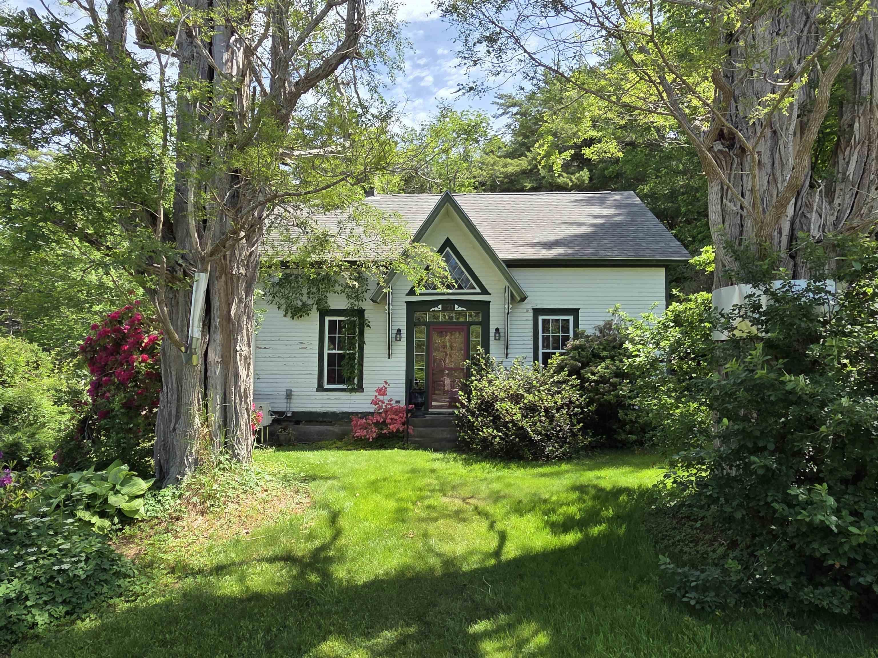 $399,000.00: 221 Highway 8, Milton