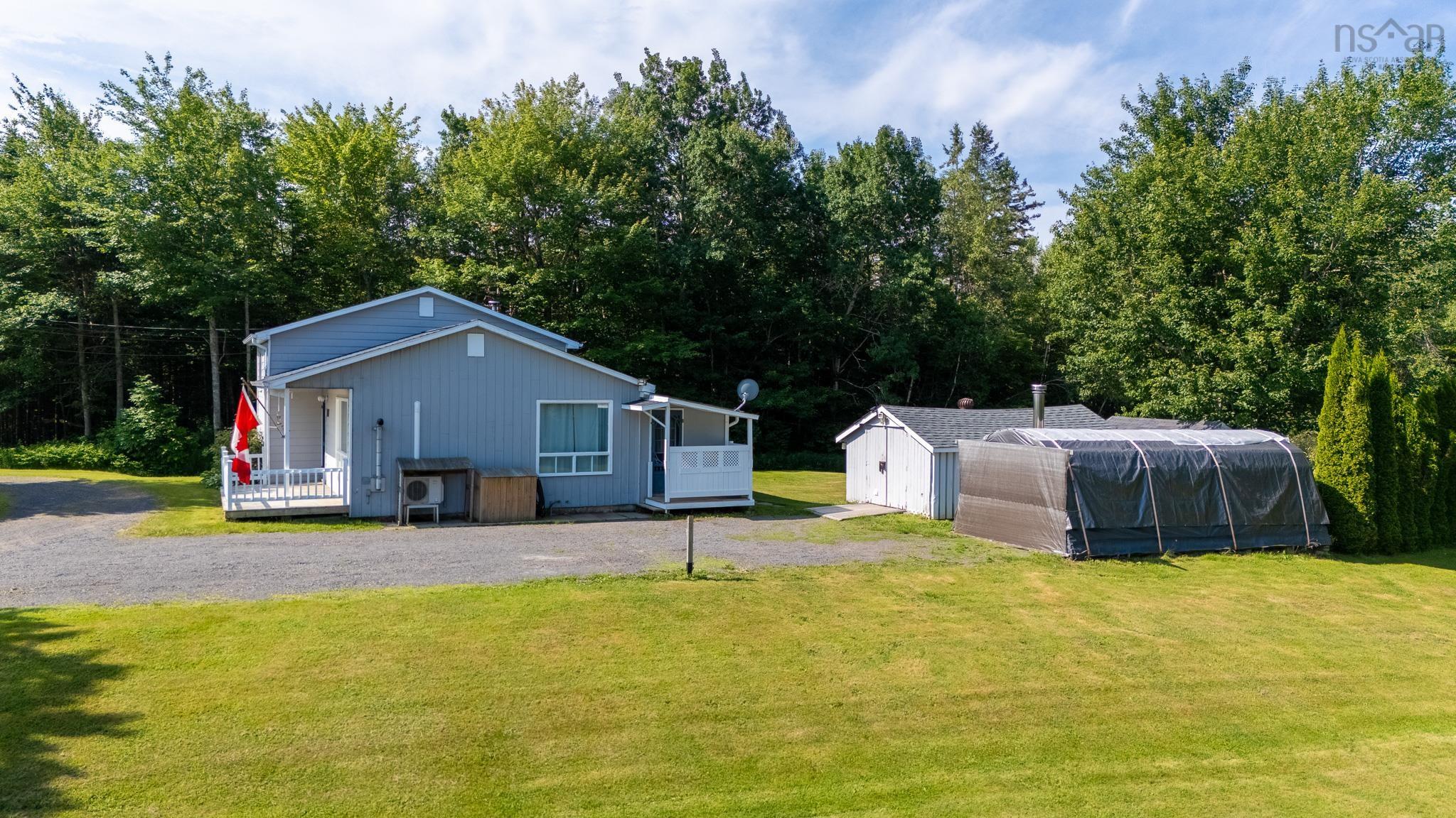 $369,000.00: 1301 Deep Hollow Road, Black River