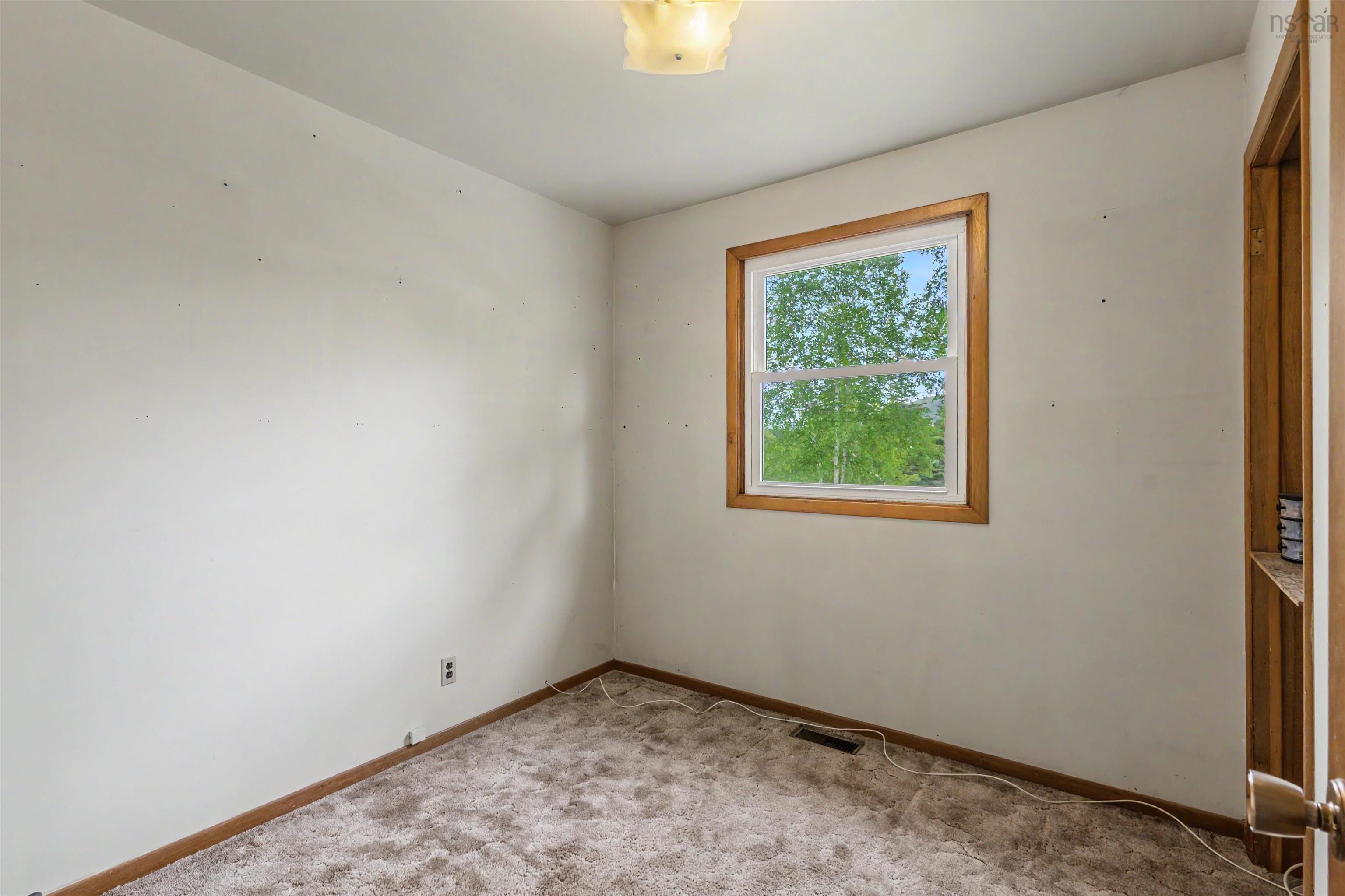 $235,000.00: 88 Church Cross Road, Middle River