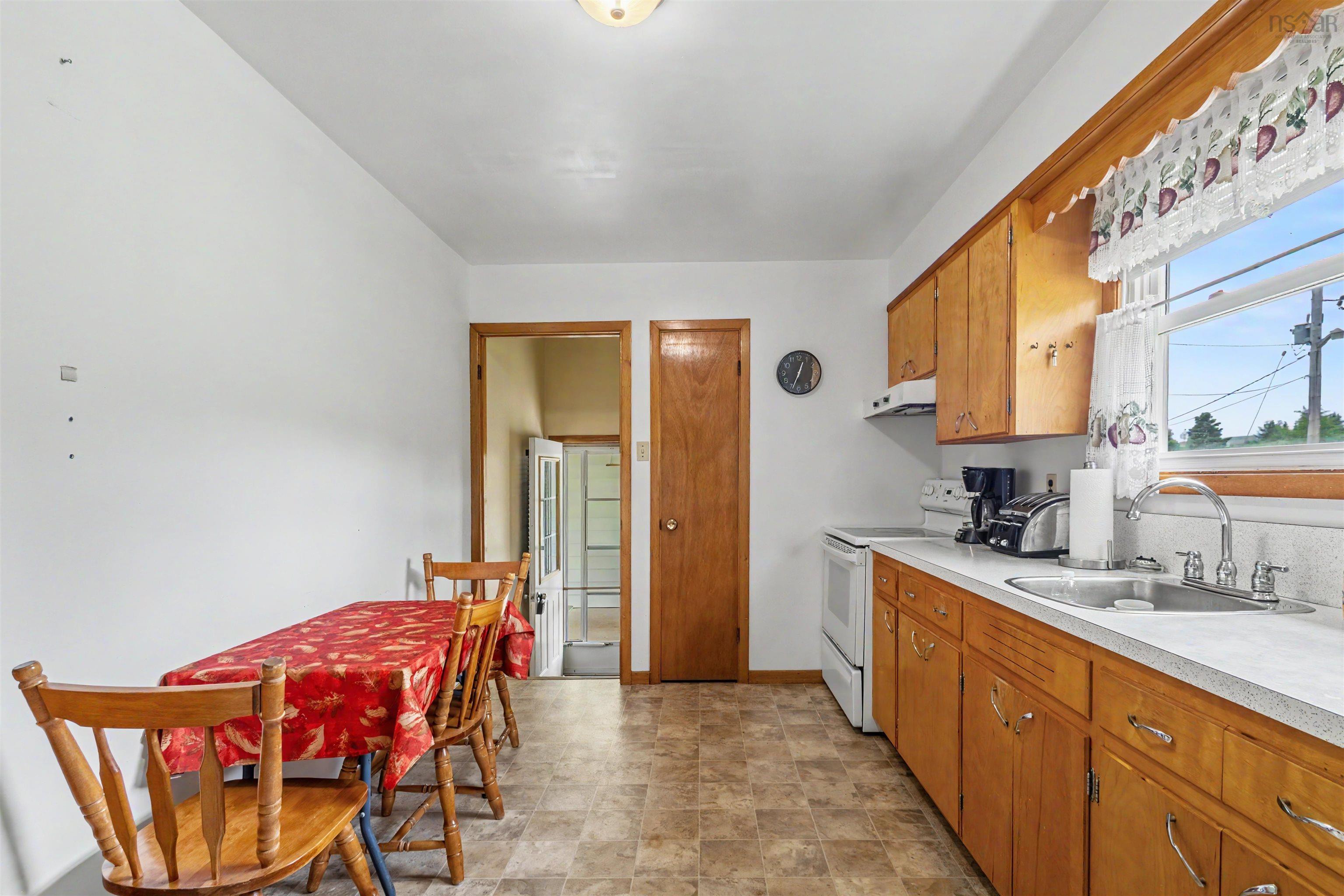 $235,000.00: 88 Church Cross Road, Middle River