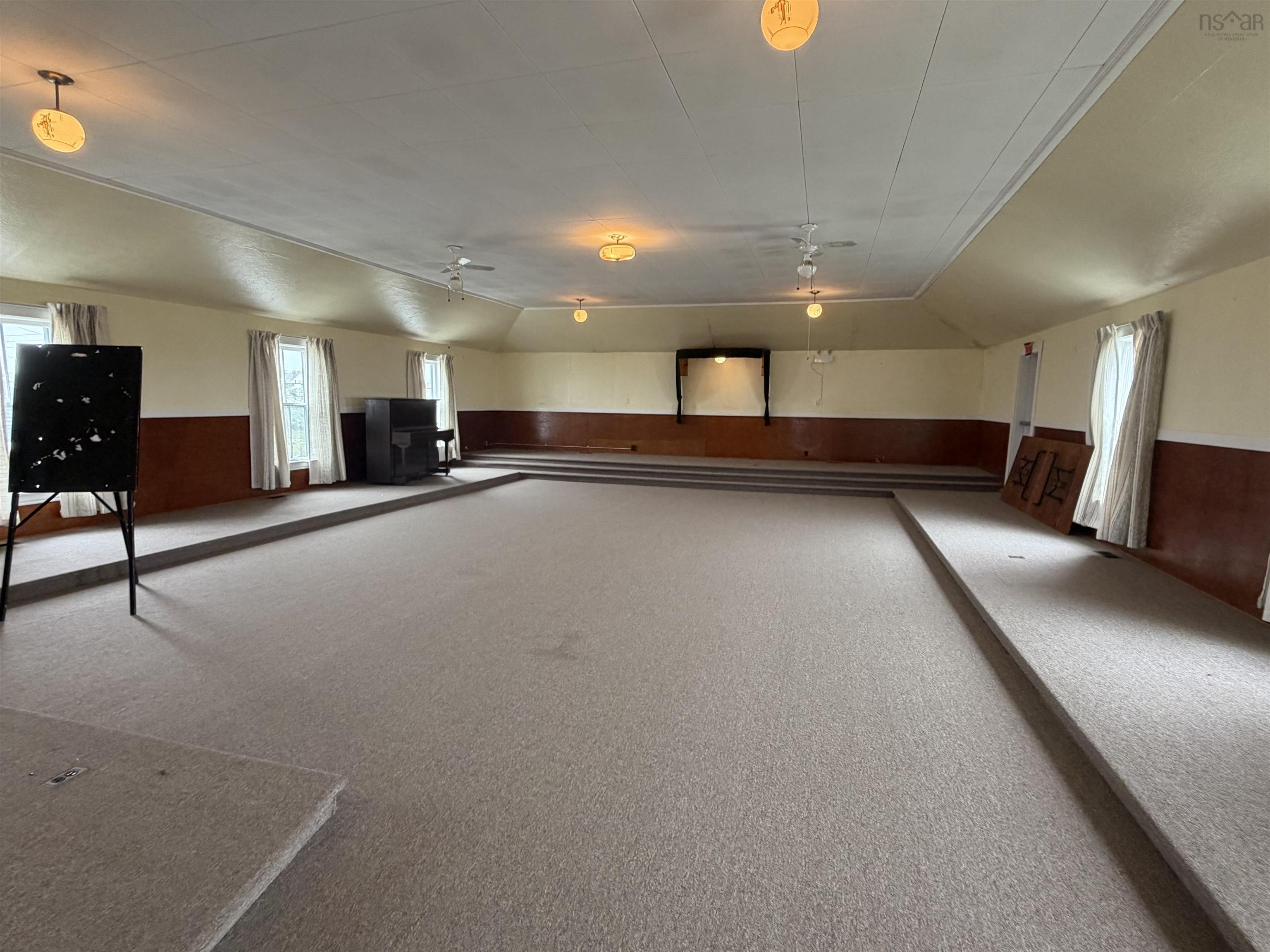 $160,000.00: 2822 Main Street, Clark