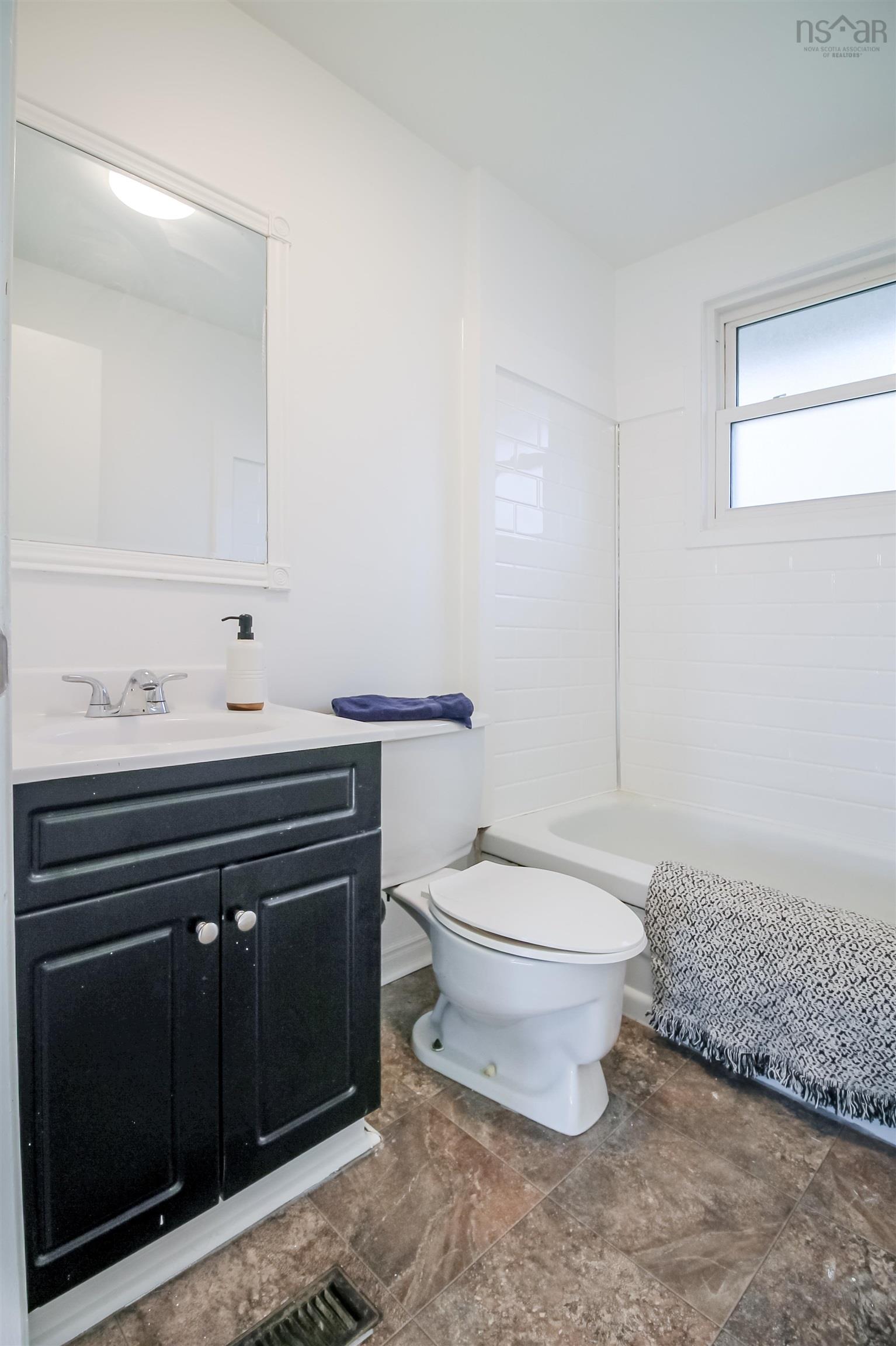 36 Regal Road, Dartmouth, NS (MLS 202616523)