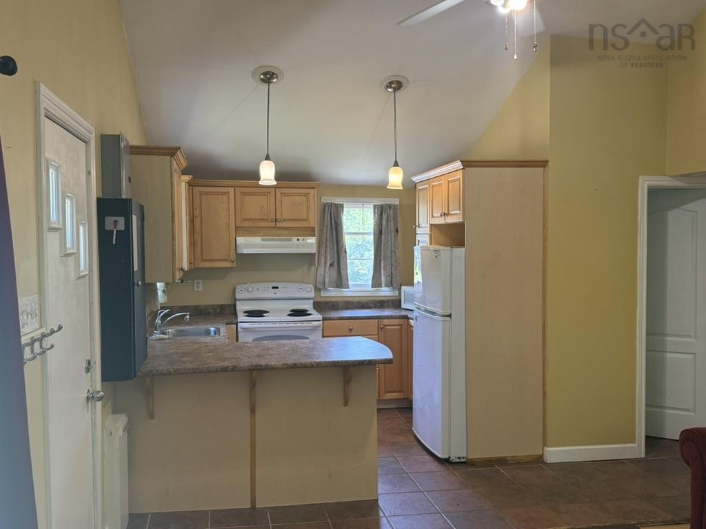 $249,000.00: 5 Birch Lane, Whites Lake