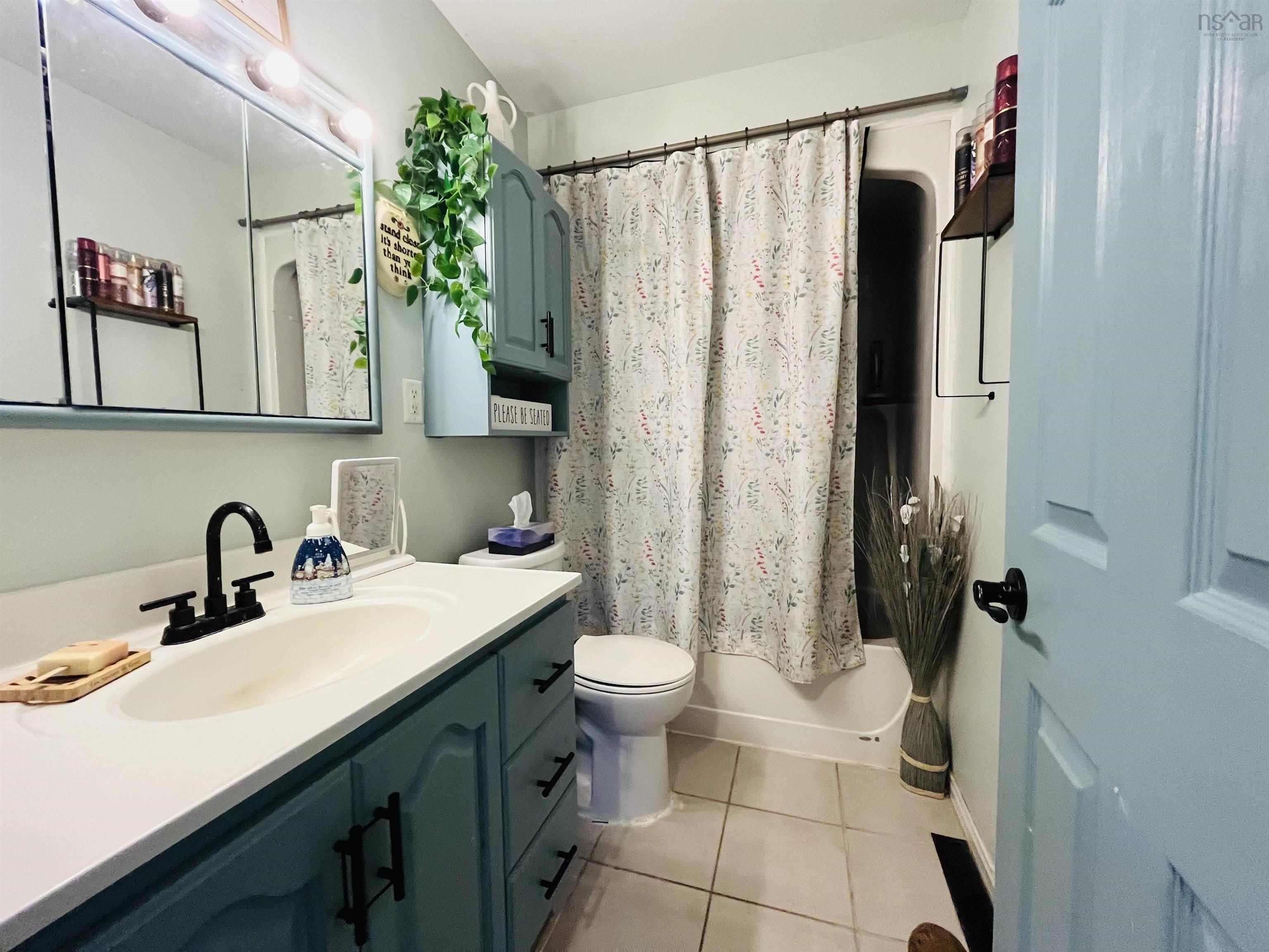 $289,900.00: 21 Snowden Avenue, Amherst