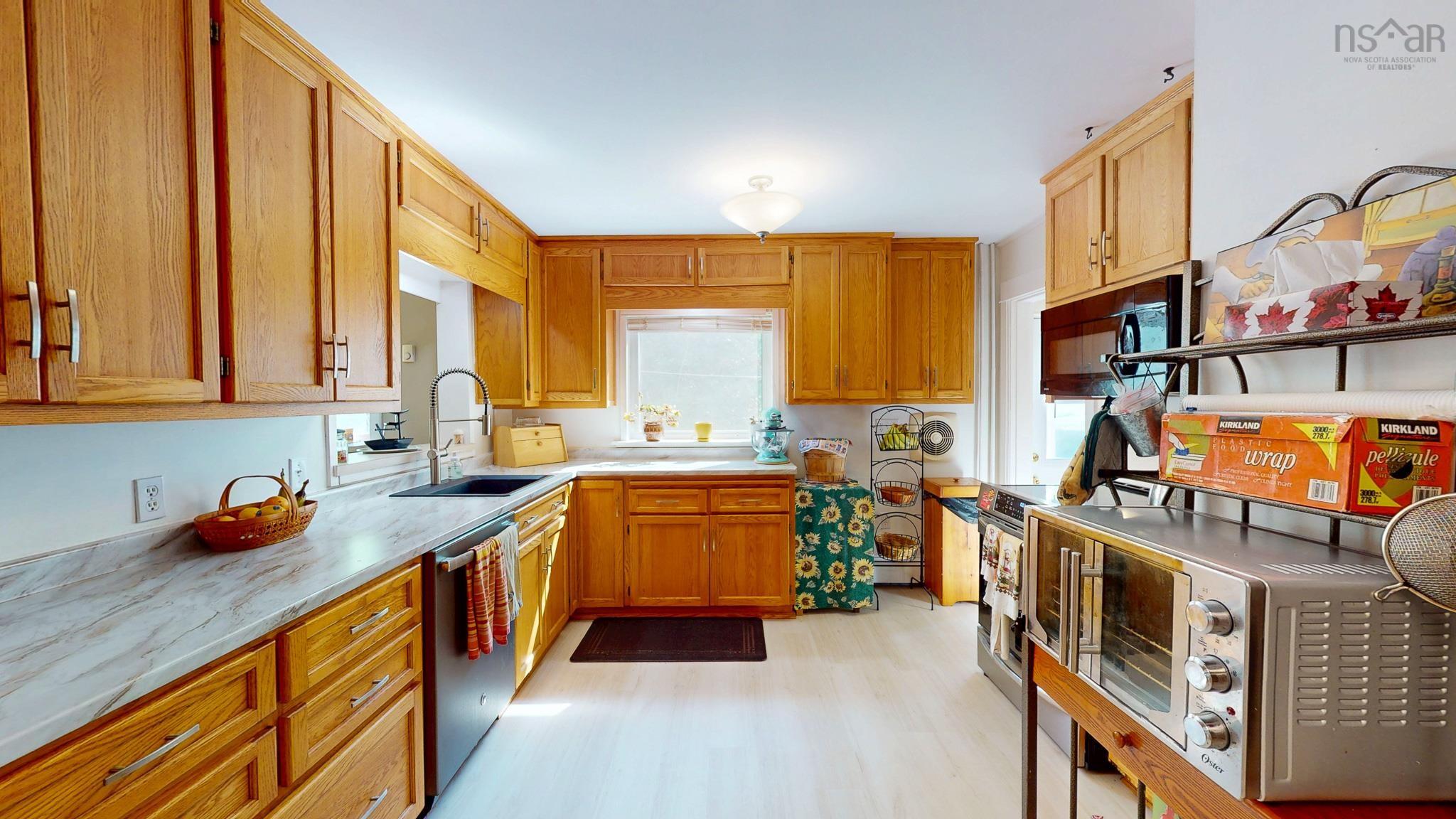 $390,000.00: 11 PARKVIEW Road, Kentville