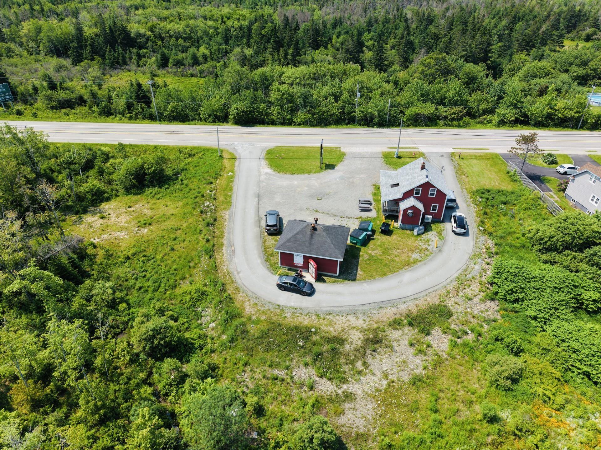 $385,000.00: 2011 Louisbourg Highway, Mira Road
