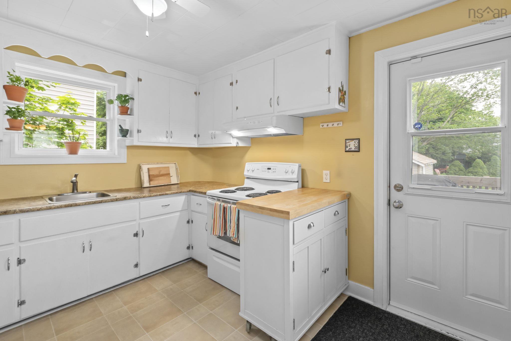 140 Victoria Road, Dartmouth, NS (MLS 202616618)
