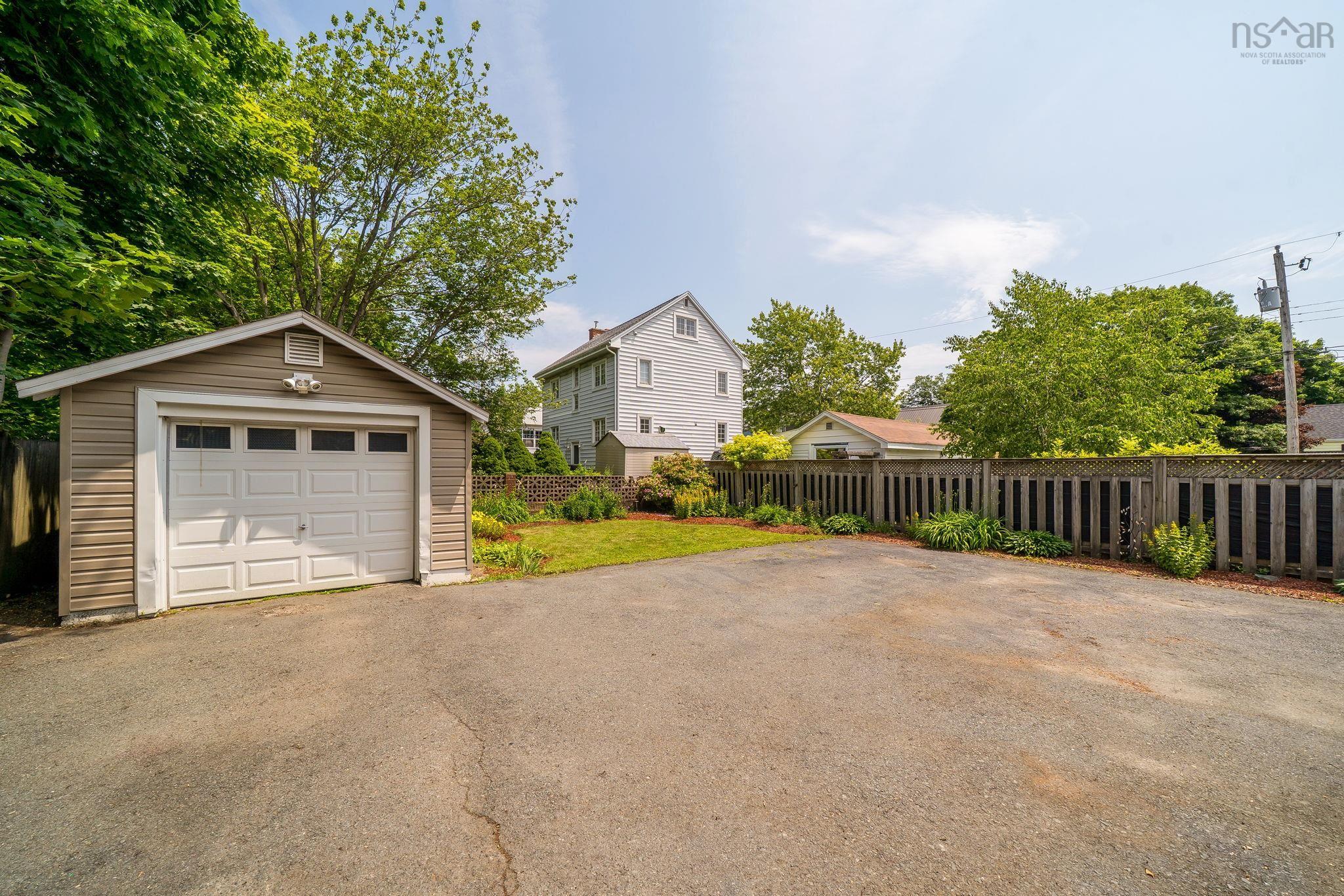 140 Victoria Road, Dartmouth, NS (MLS 202616618)