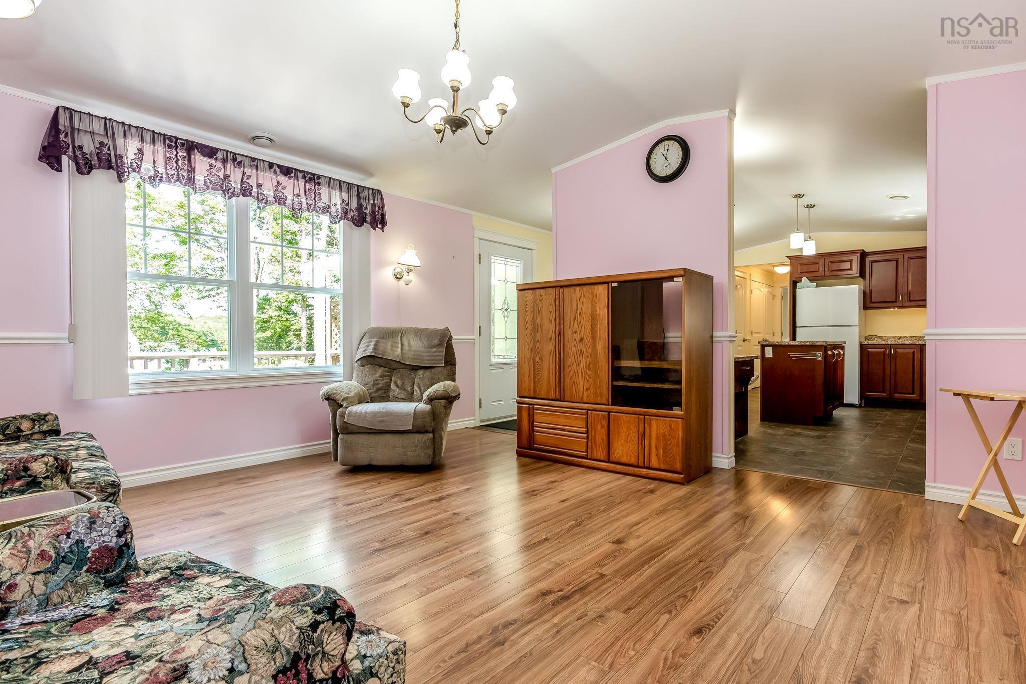 $444,000.00: 633 ADAMS Road, New Albany